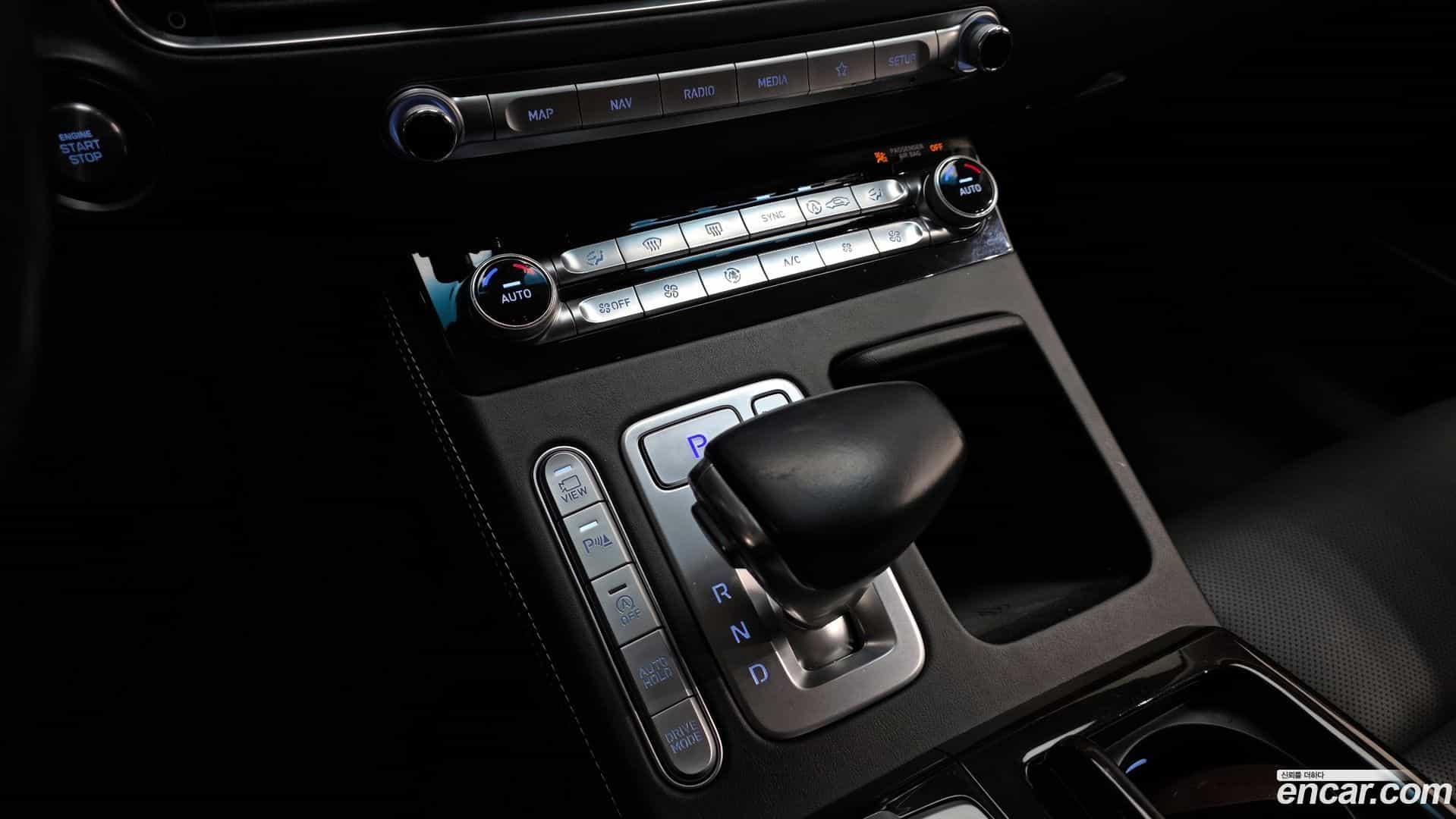 G90 Genesis 2019.0-INNER-009