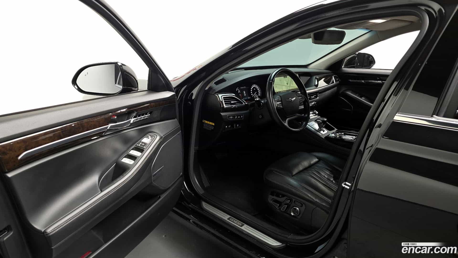 G90 Genesis 2019.0-INNER-010