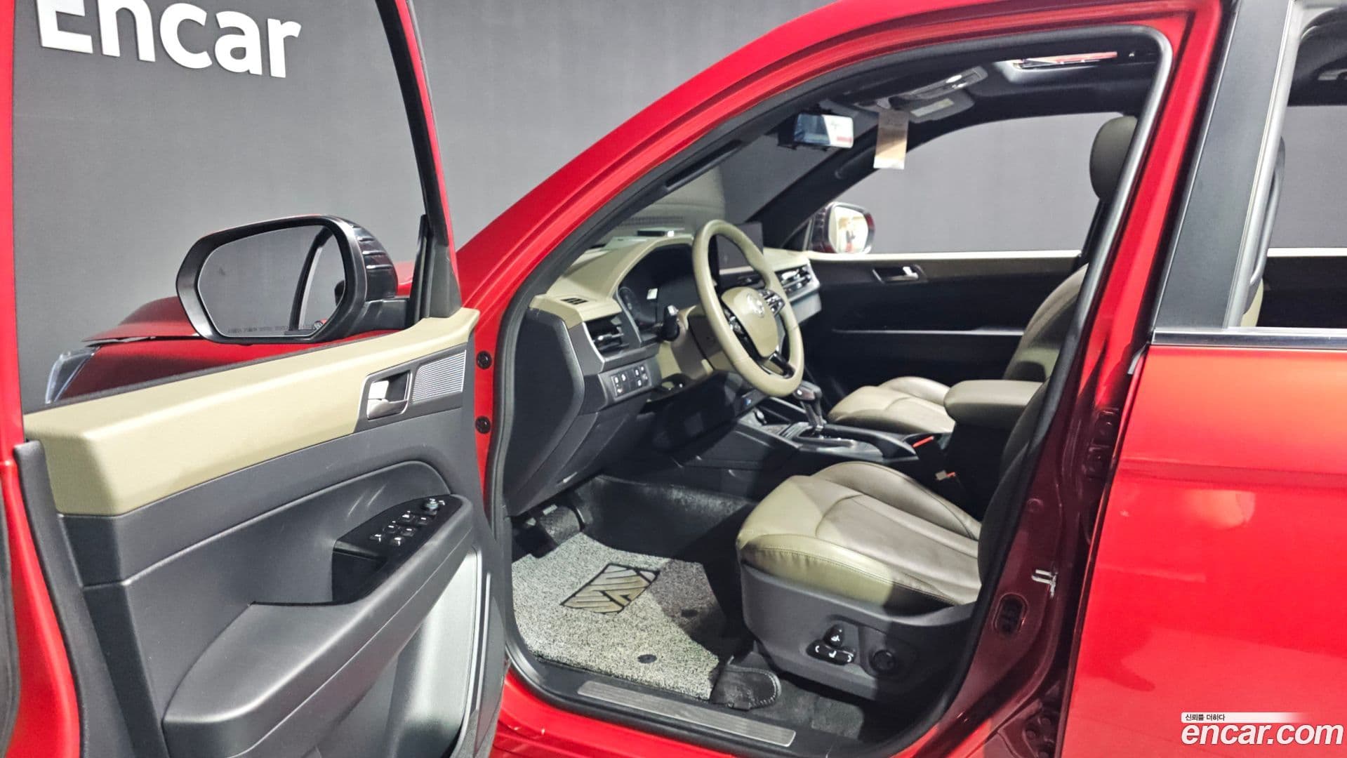 Main__Slider__Photo:Rexton KG Mobility 2024.5-9
