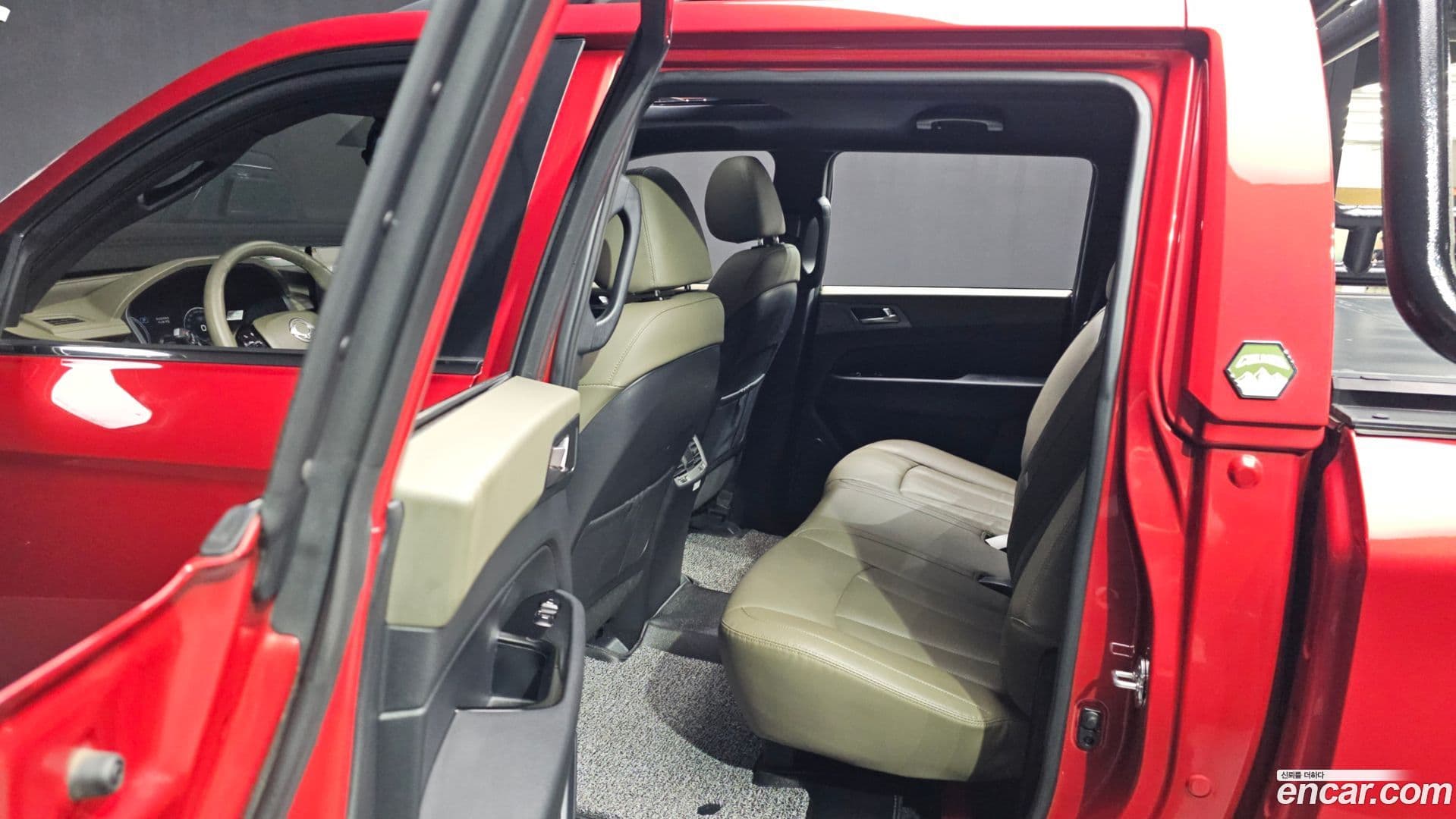 Main__Slider__Photo:Rexton KG Mobility 2024.5-12
