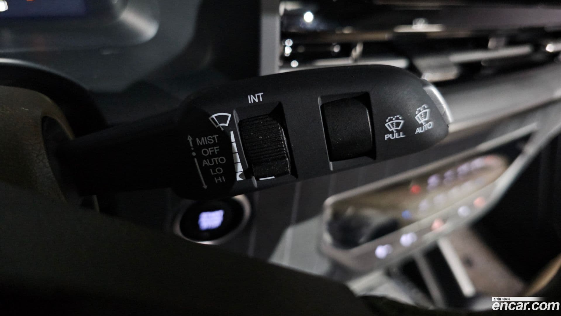 Main__Slider__Photo:Rexton KG Mobility 2024.5-27