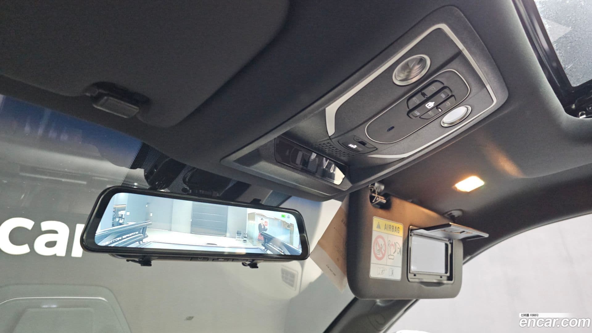 Main__Slider__Photo:Rexton KG Mobility 2024.5-28