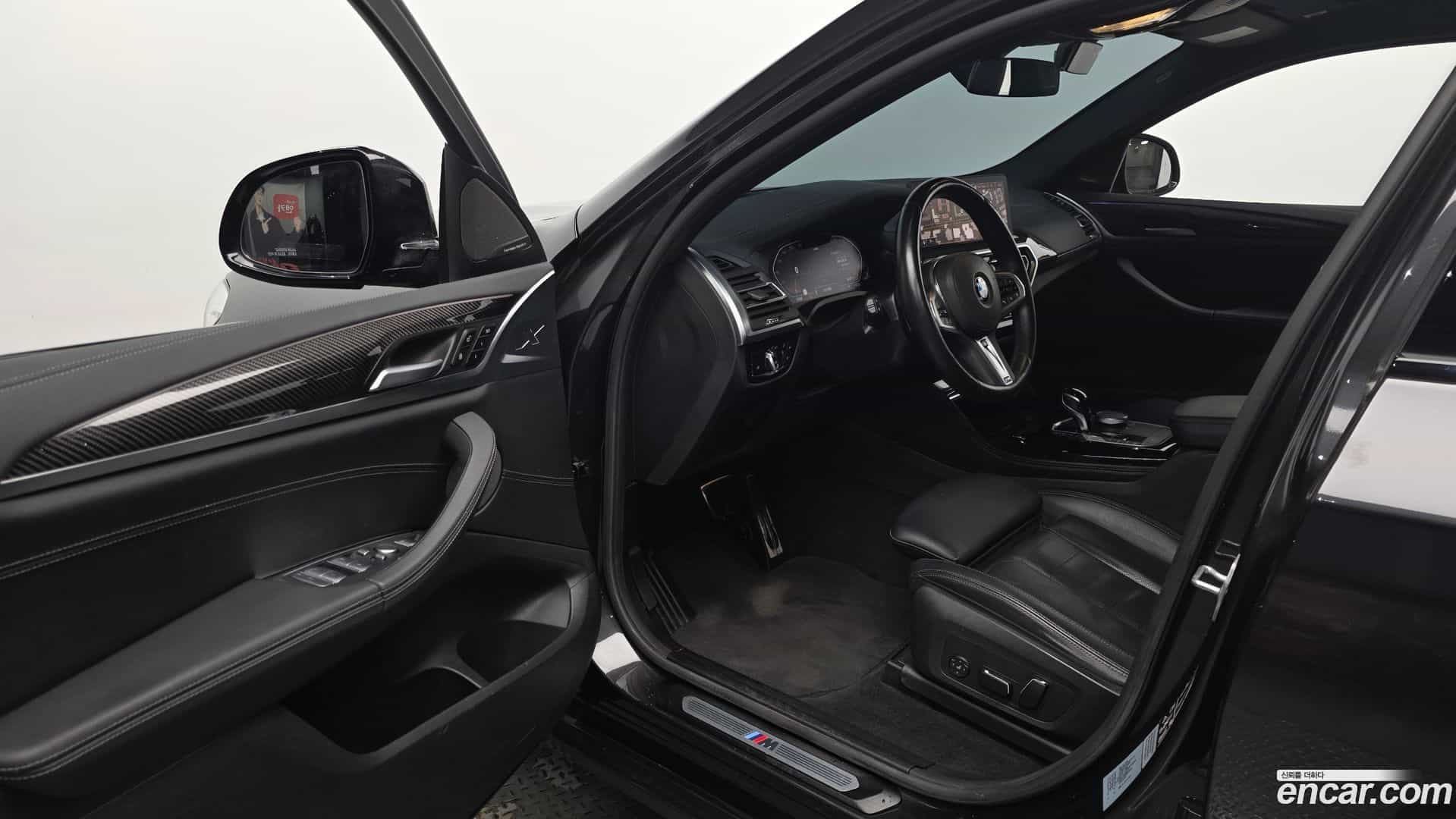 X4 BMW 2023.11-INNER-010