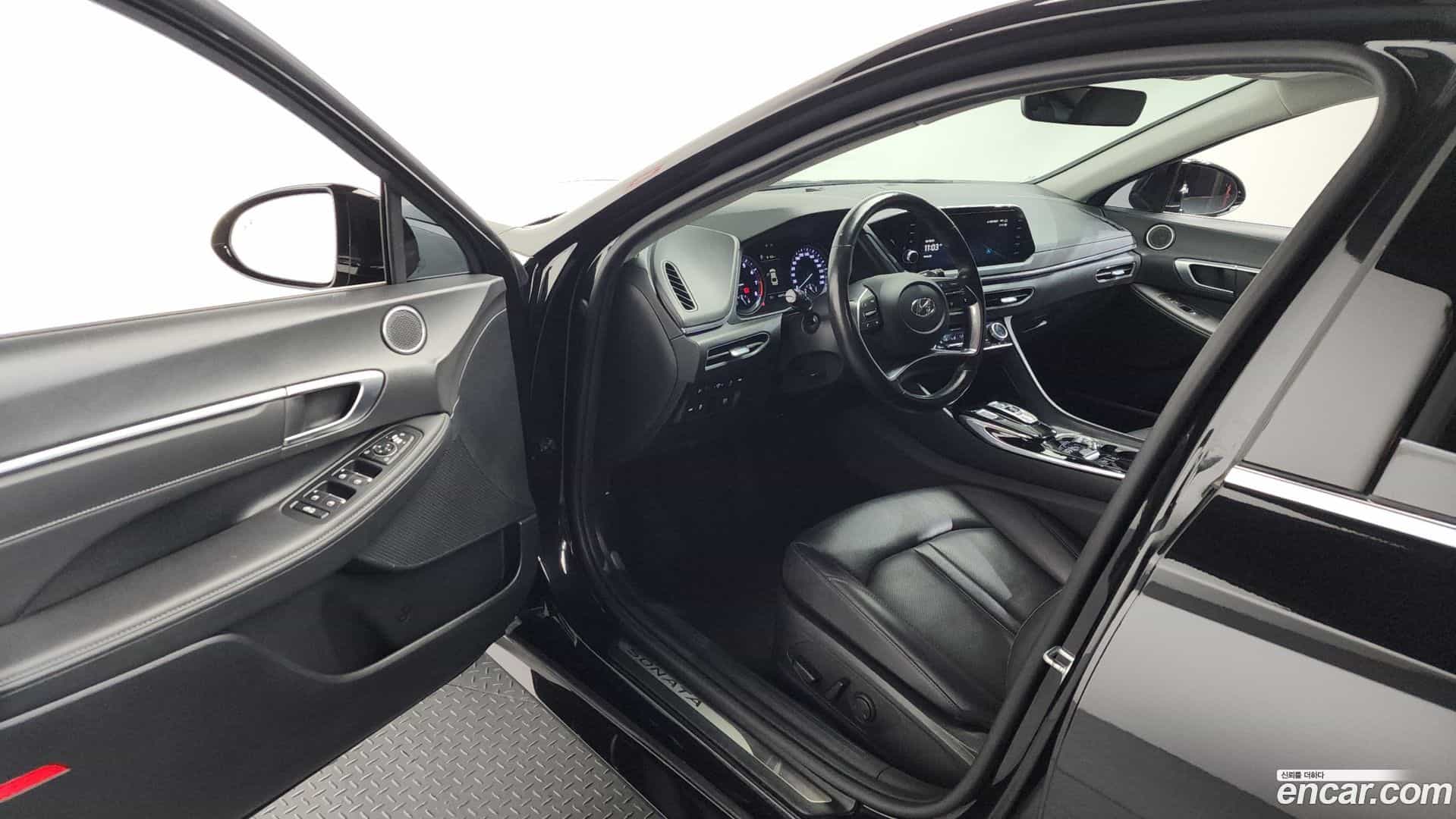 Sonata Hyundai 2022.2-INNER-010