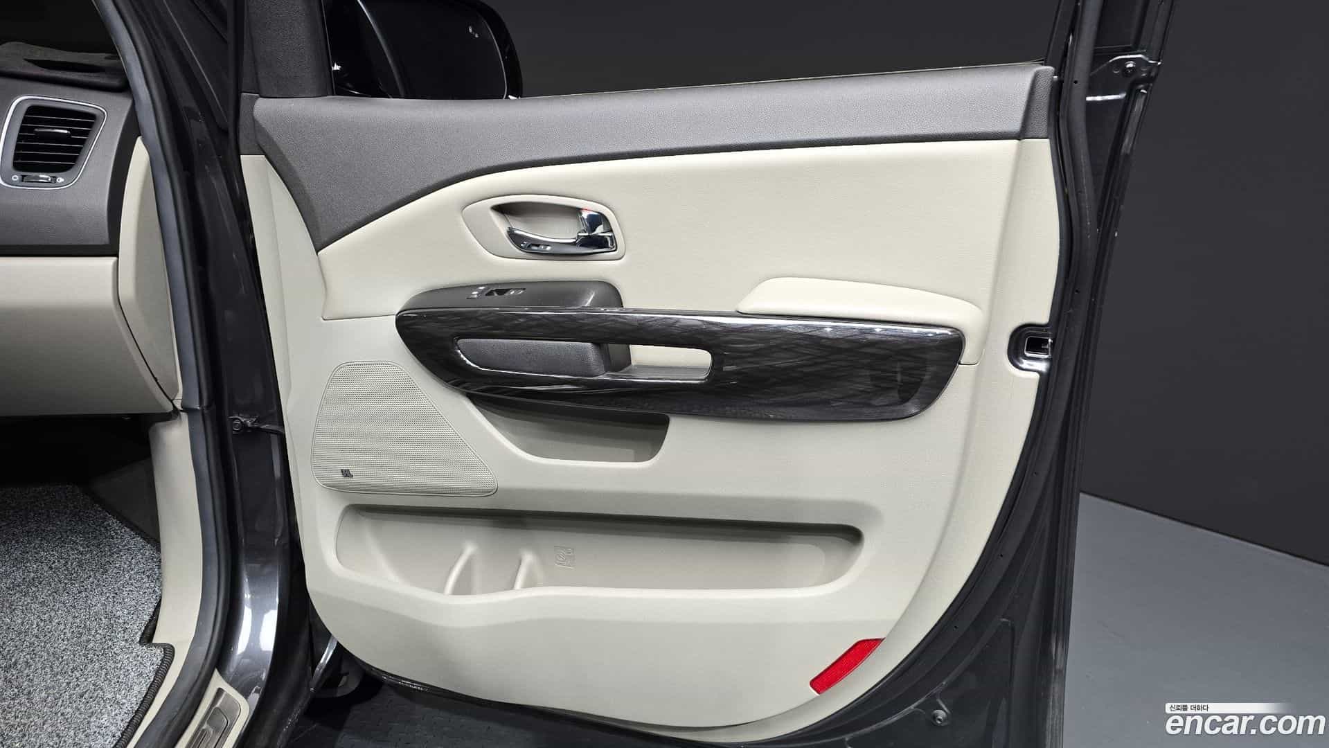 Canival Kia 2016.5-INNER-035