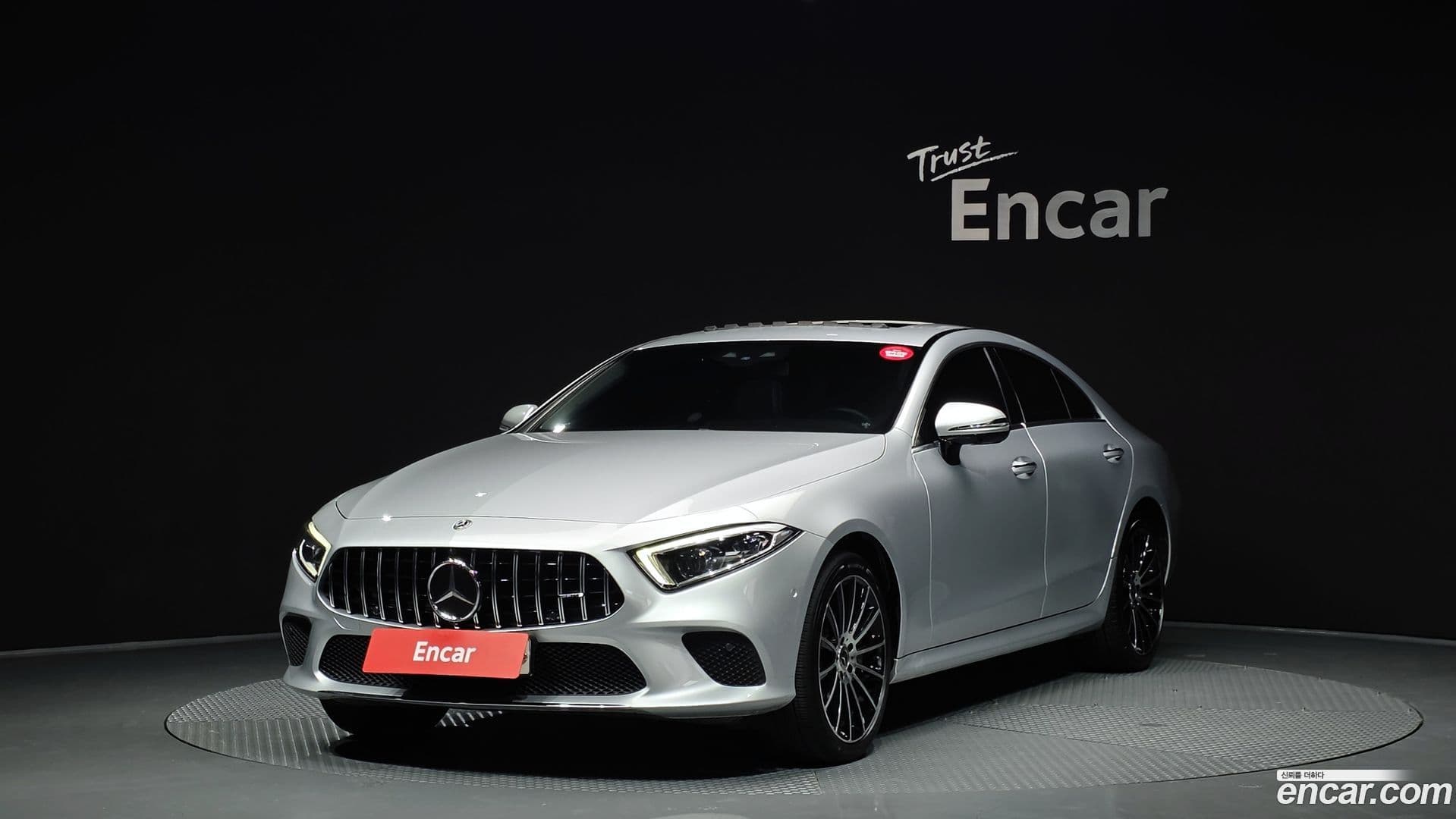 Main__Slider__Photo:CLS-Class Mercedes-Benz 2019.7-0