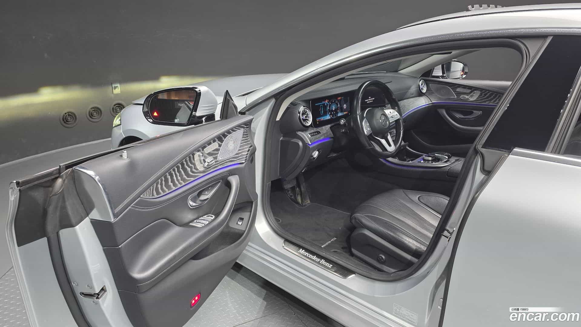 CLS-Class Mercedes-Benz 2019.7-INNER-010