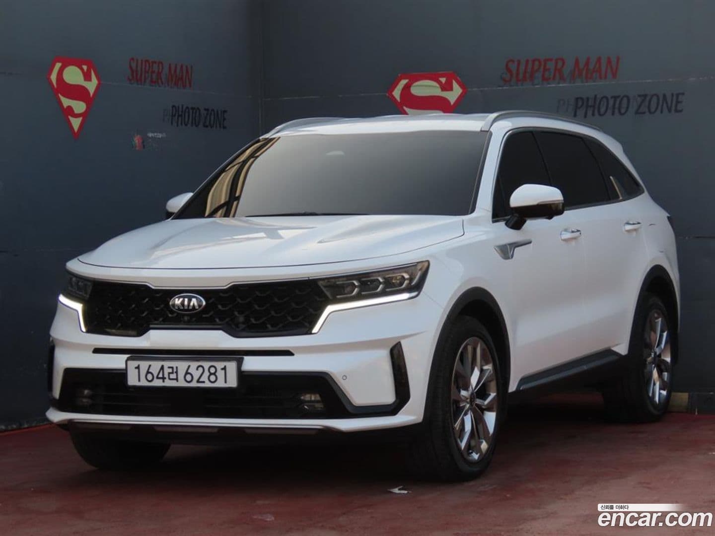 Main__Slider__Photo:Sorento Kia 2020.5-0