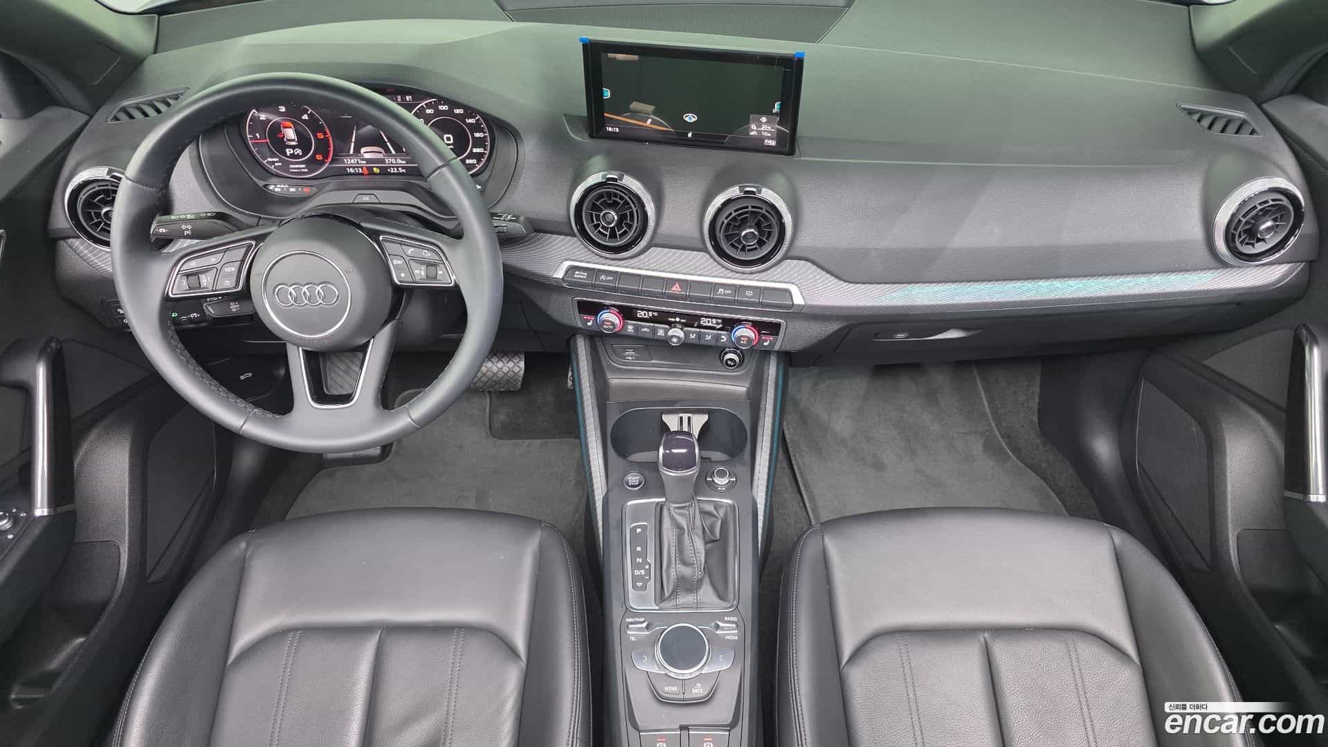 Q2 Audi 2023.11-INNER-007