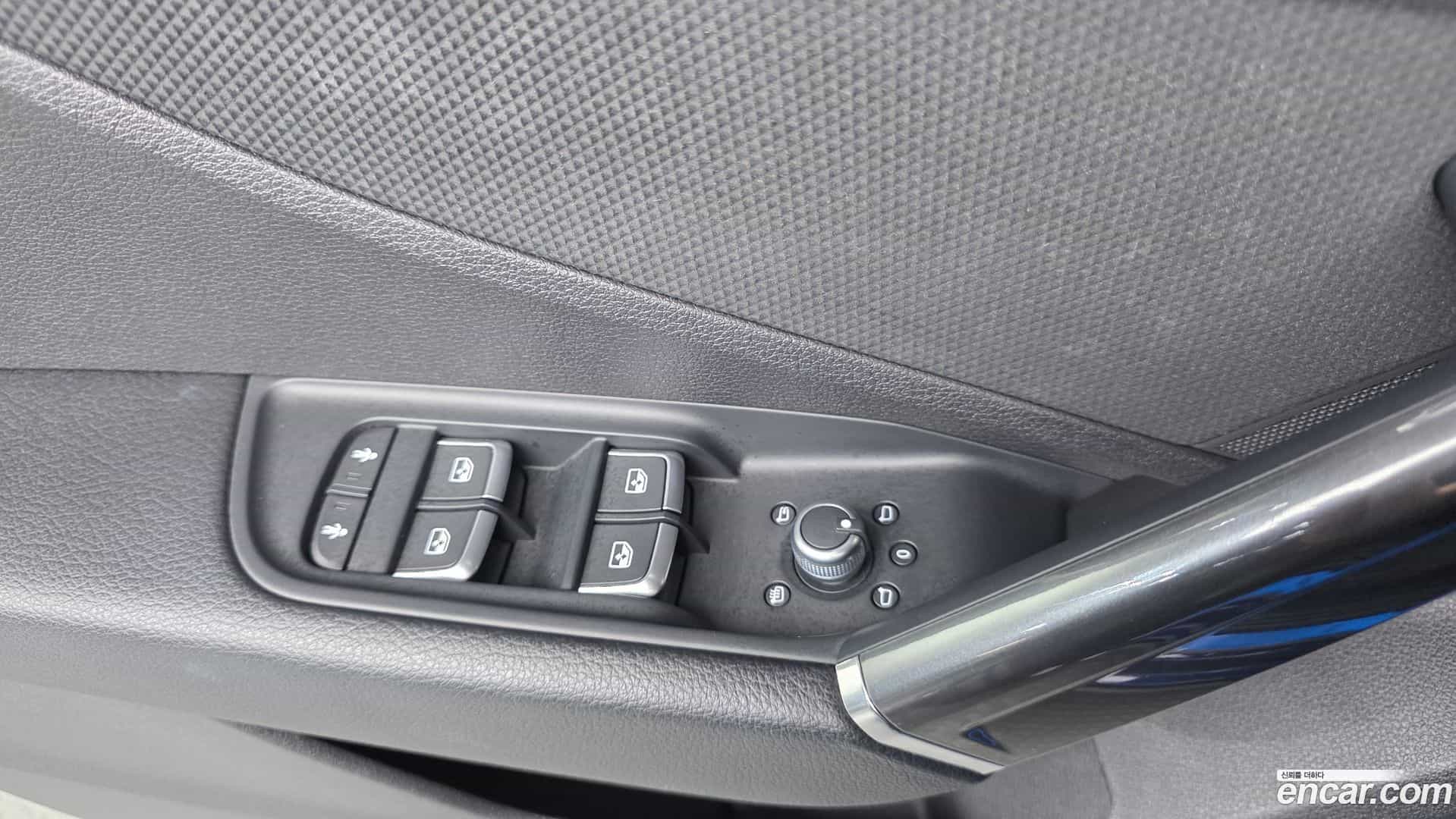 Q2 Audi 2023.11-OPTION-016