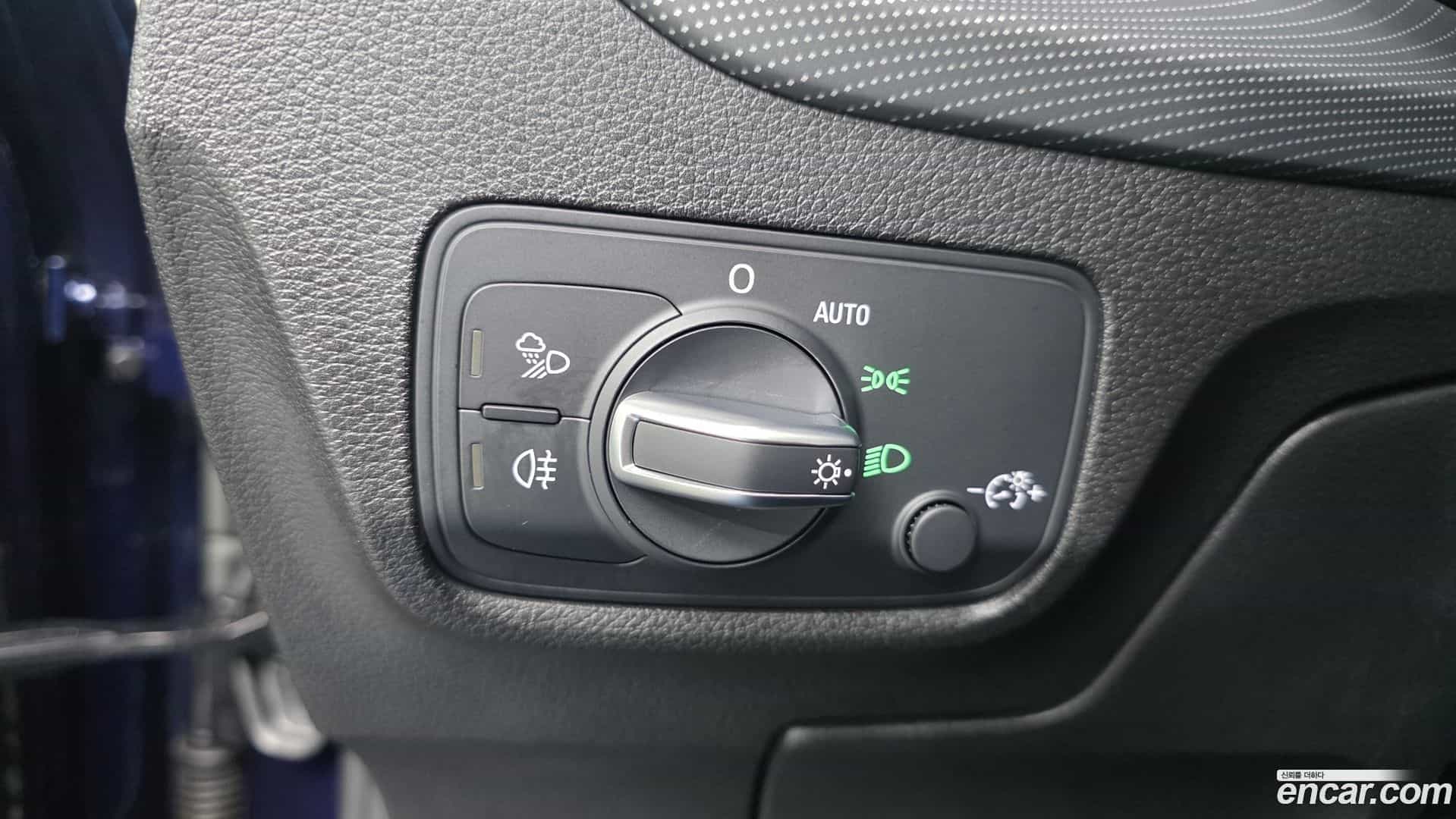 Q2 Audi 2023.11-OPTION-017