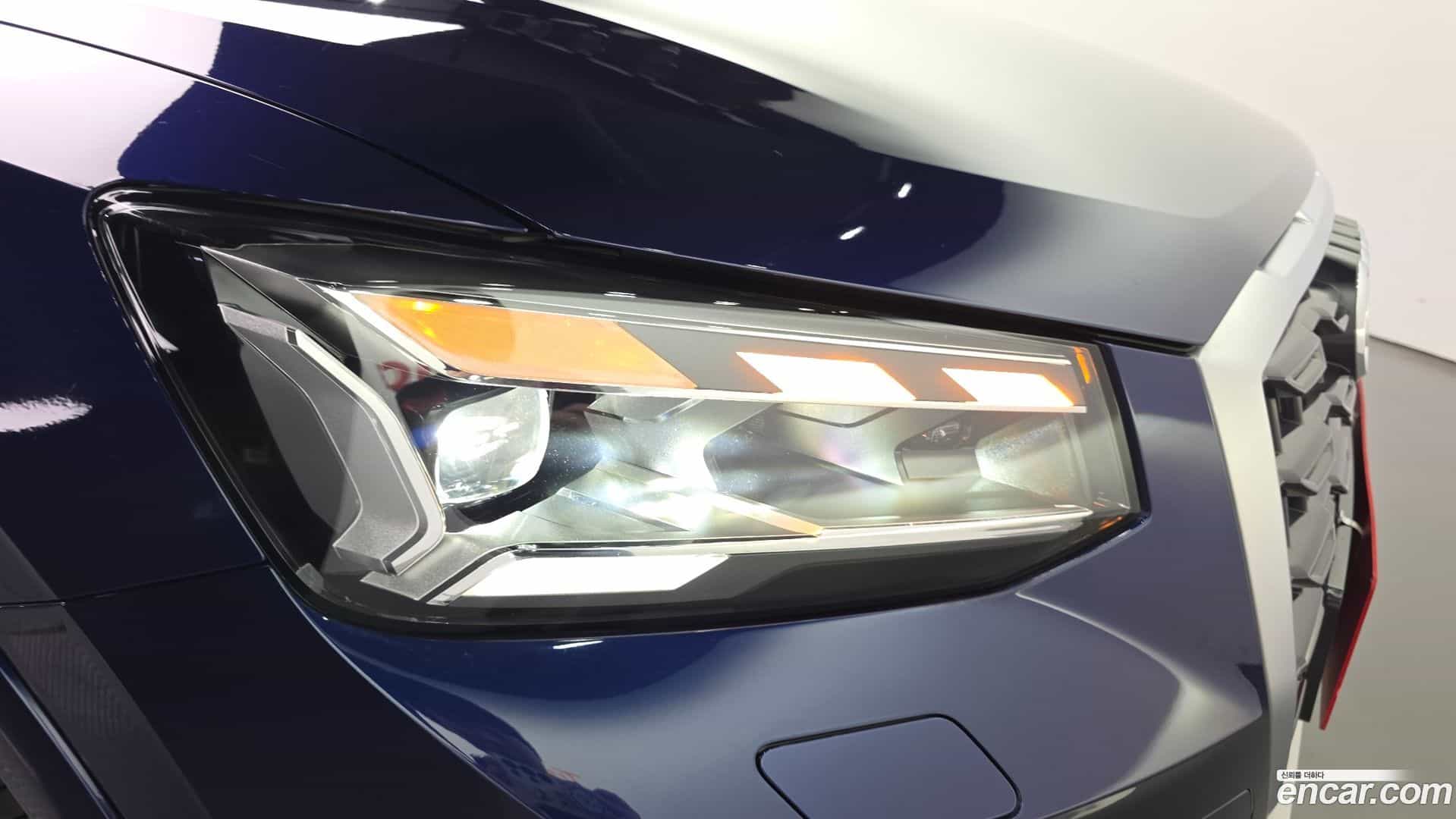 Q2 Audi 2023.11-OUTER-032