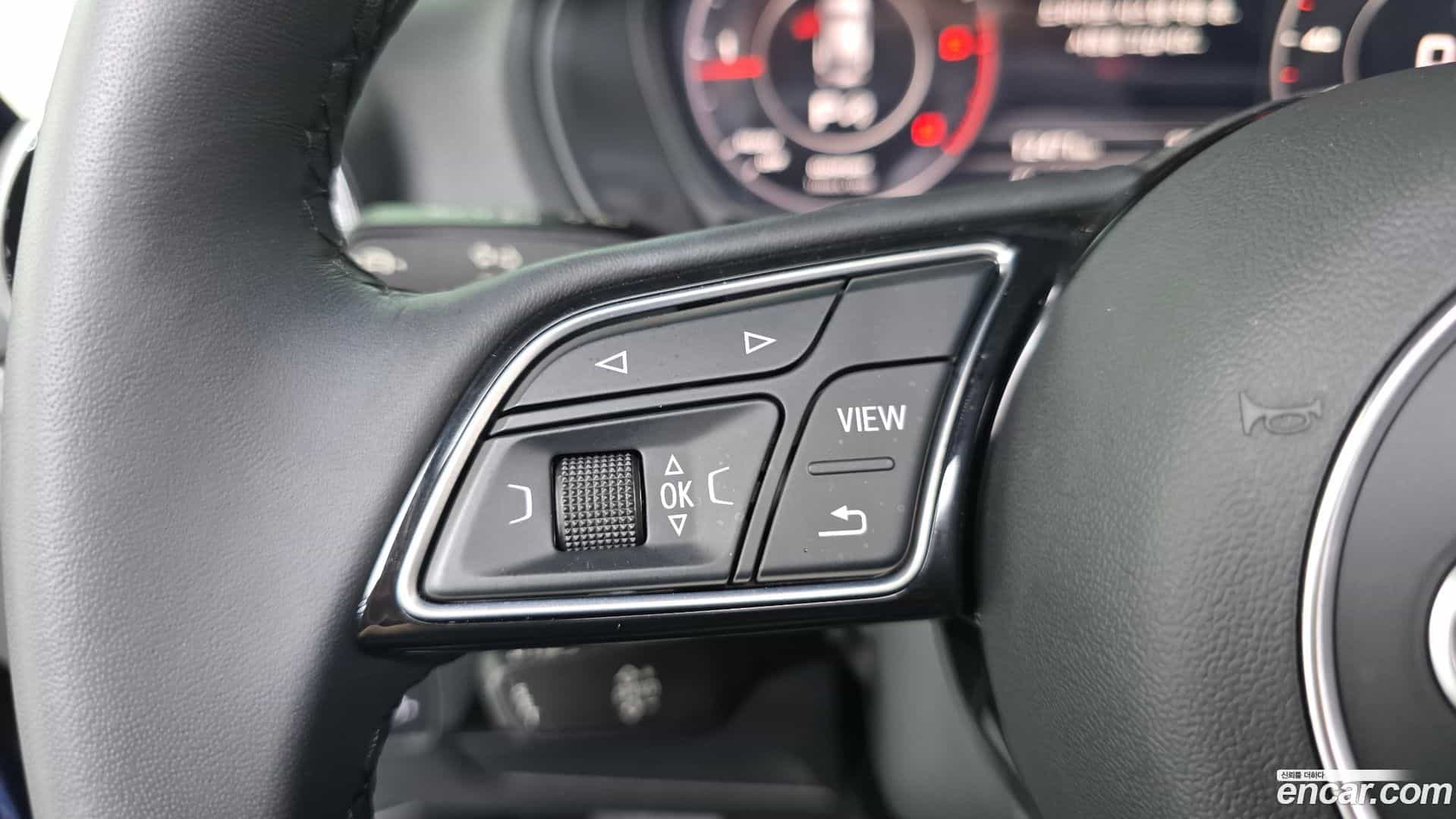 Q2 Audi 2023.11-OPTION-042