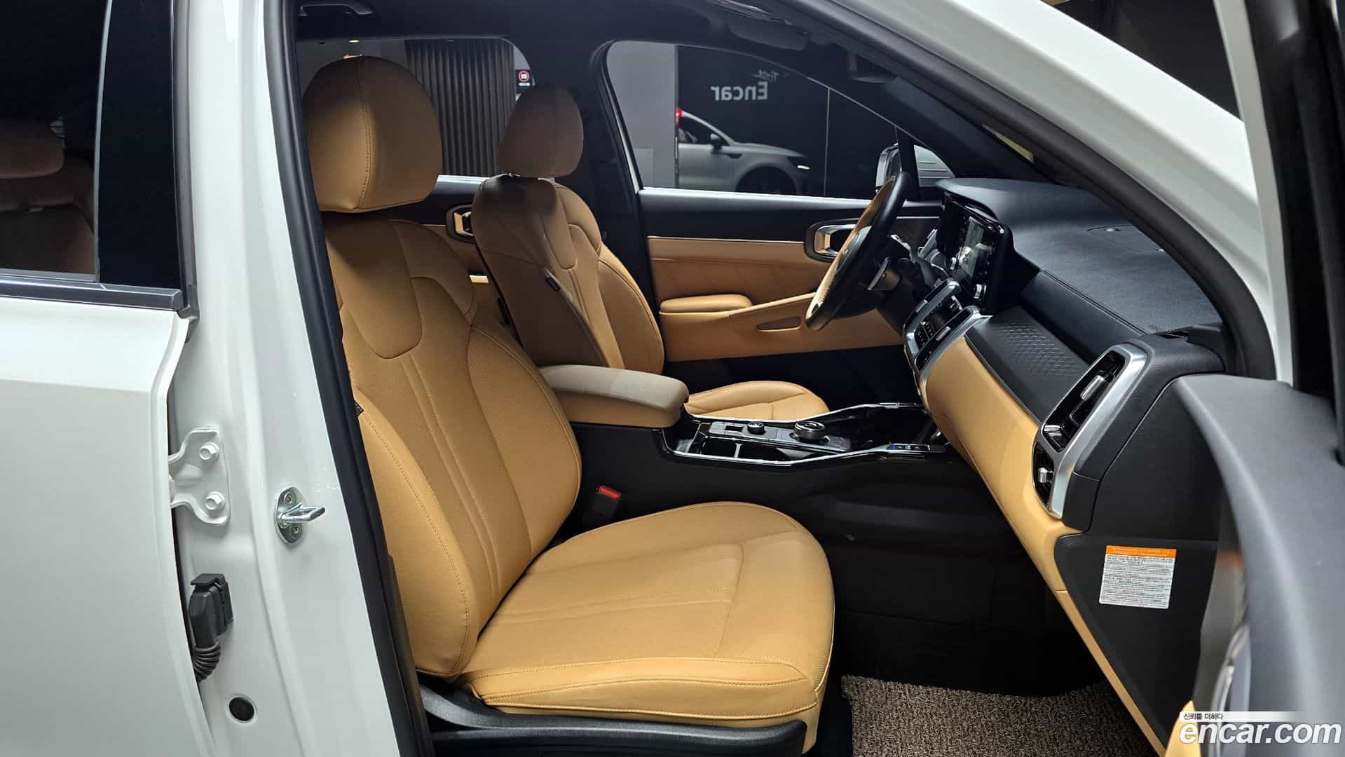 Sorento Kia 2022.2-INNER-036