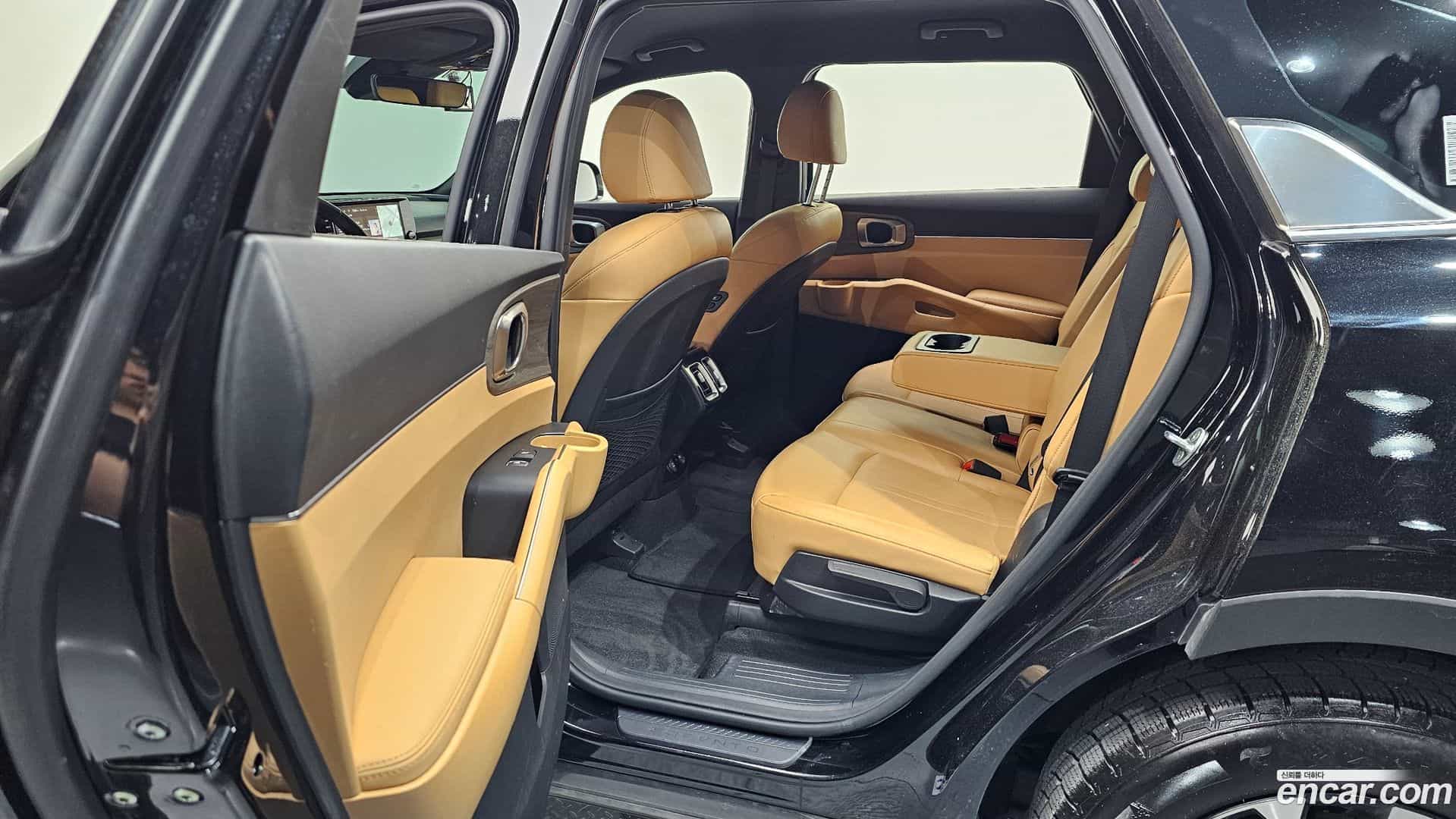 Sorento Kia 2022.2-INNER-036
