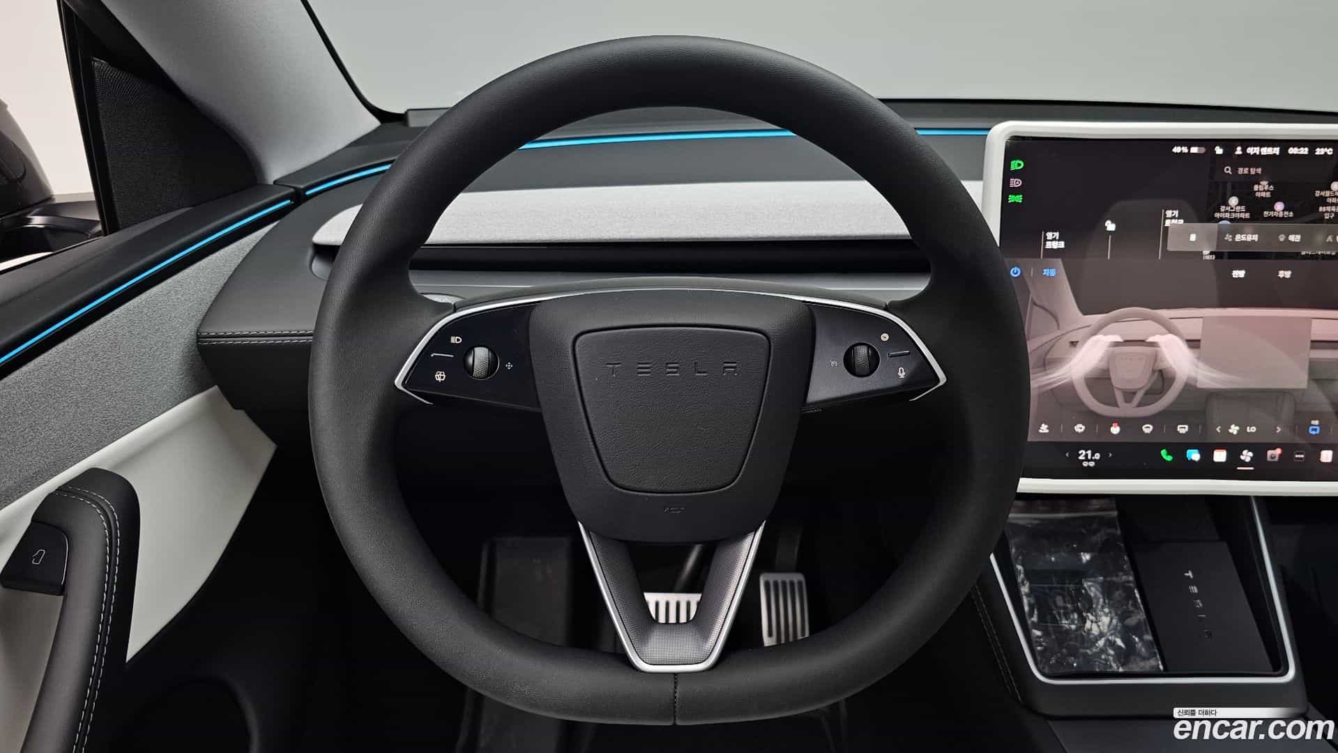 Model Y Tesla 2025.8-OPTION-016