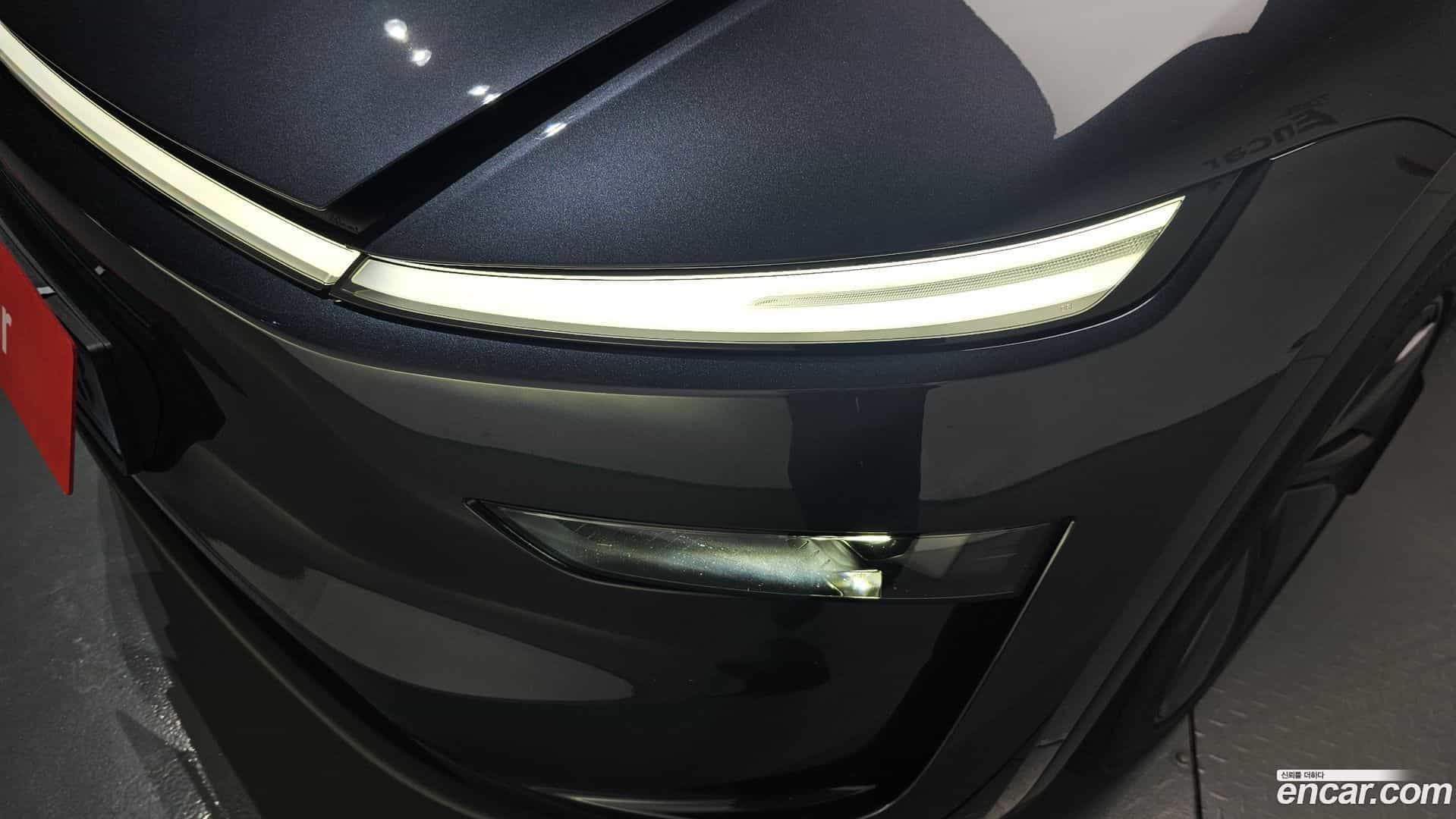Model Y Tesla 2025.8-OUTER-032