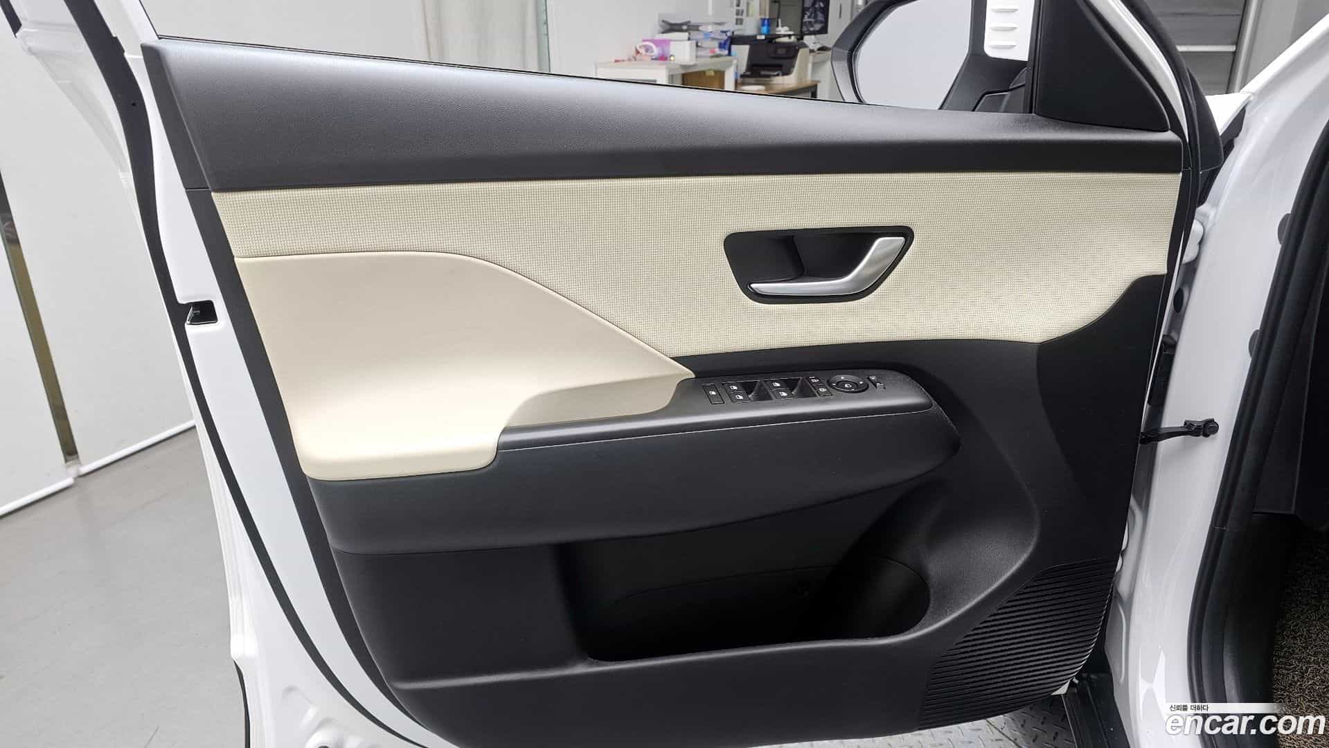 Kona Hyundai 2024.5-INNER-034