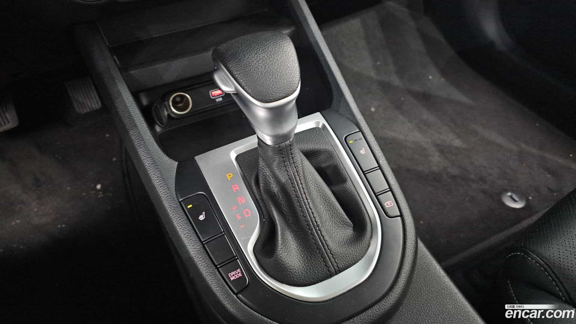 K3 Kia 2021.11-INNER-009