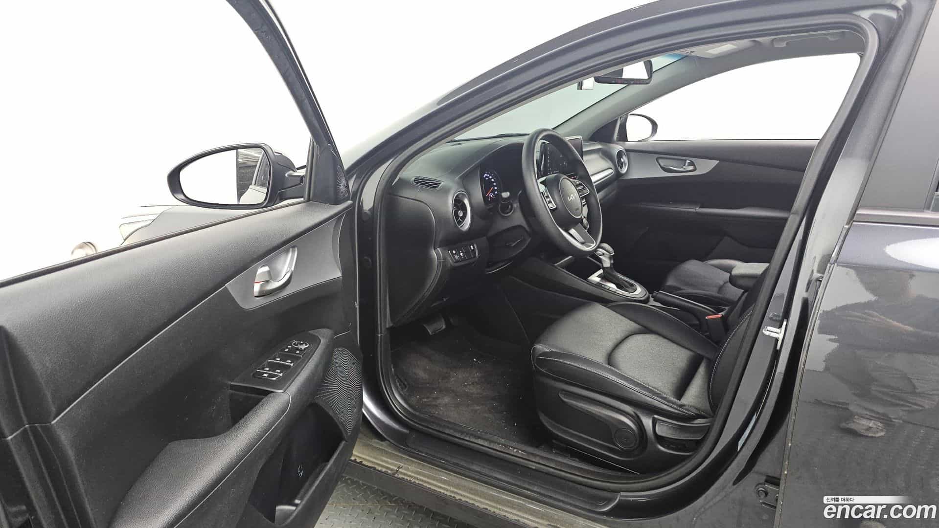 K3 Kia 2021.11-INNER-010
