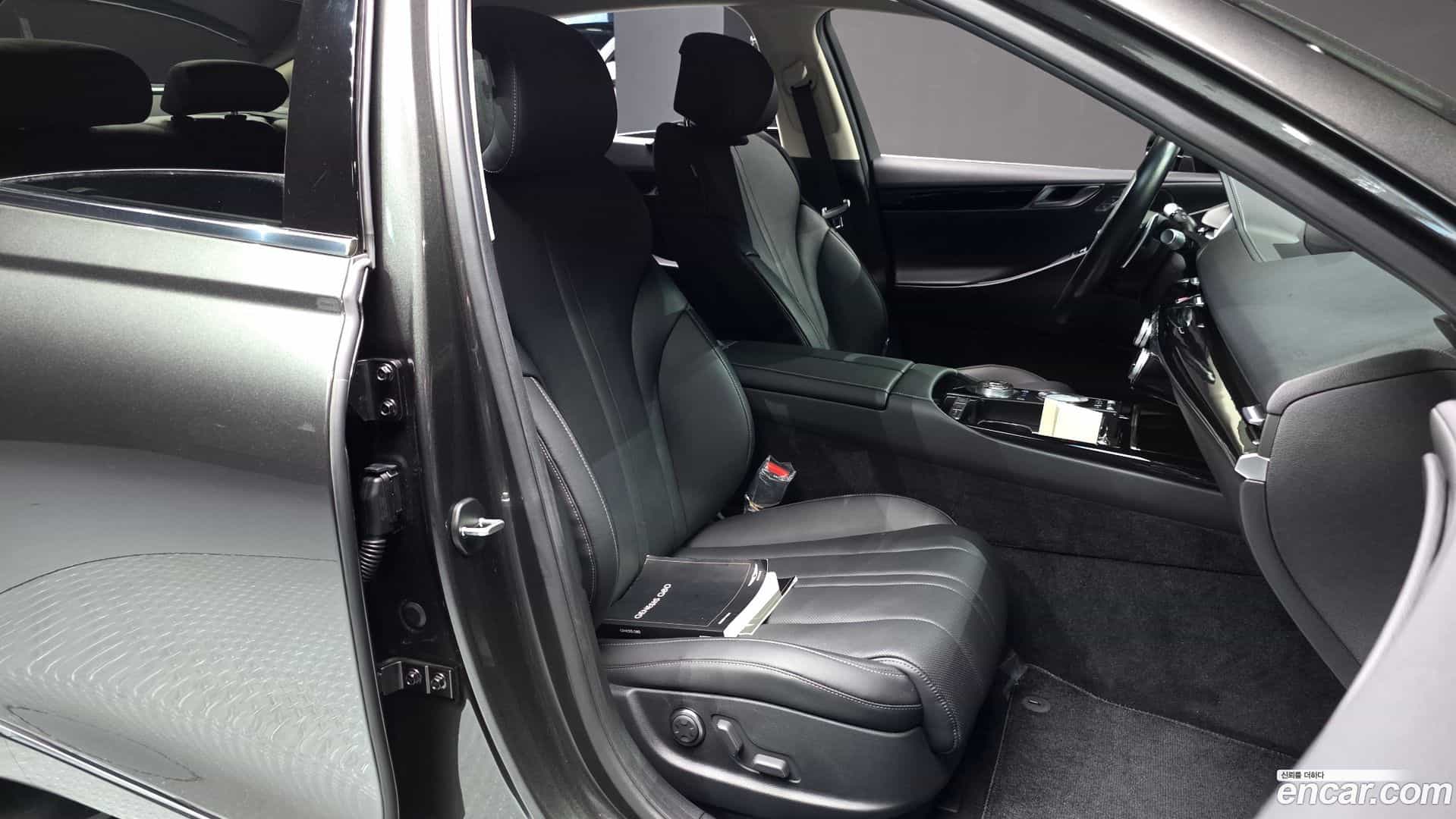G80 Genesis 2022.4-INNER-036