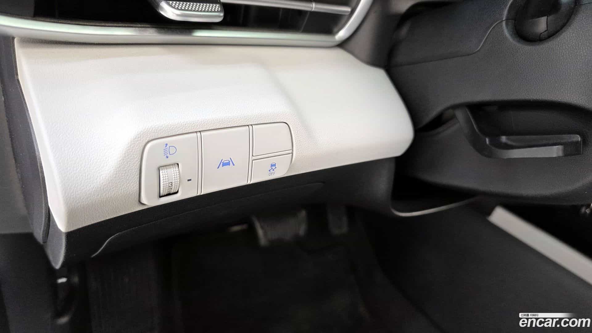 AVANTE Hyundai 2022.3-OPTION-022