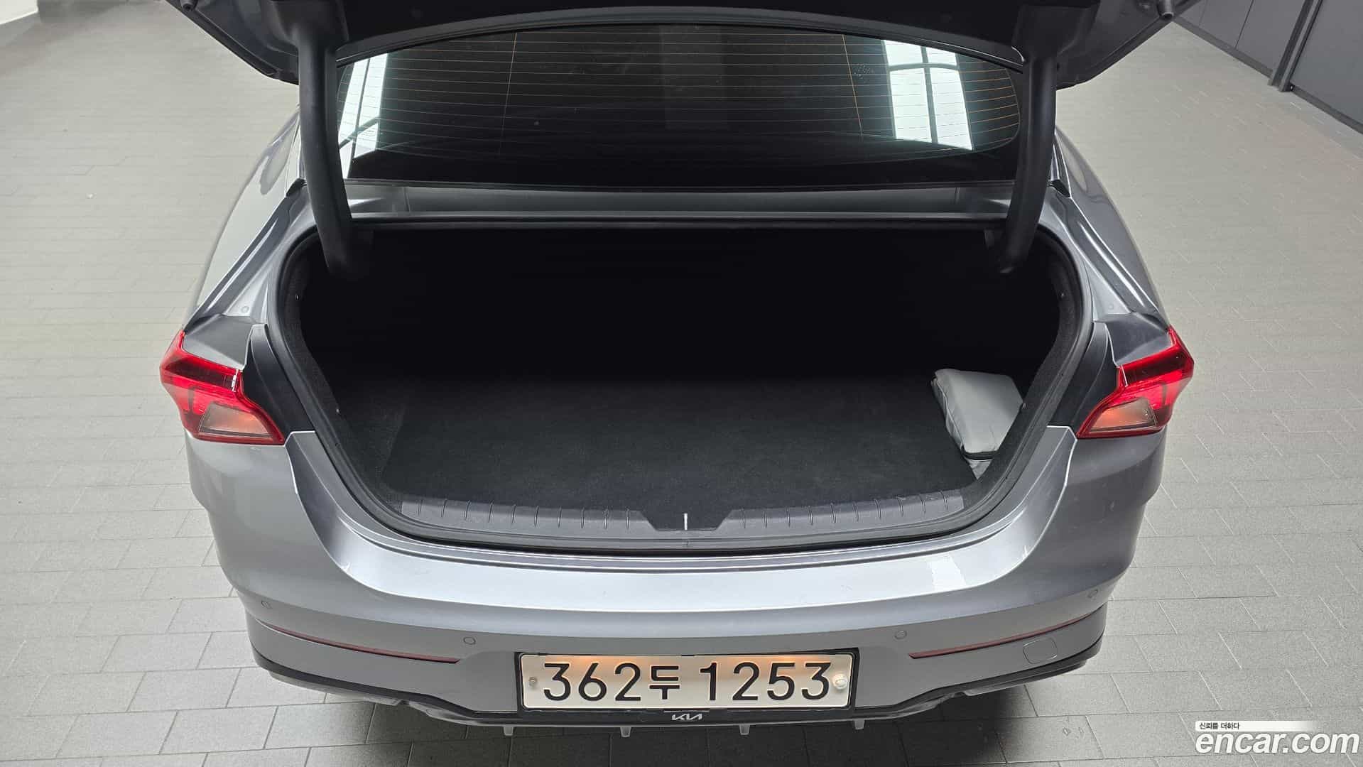 K5 Kia 2023.0-OPTION-024