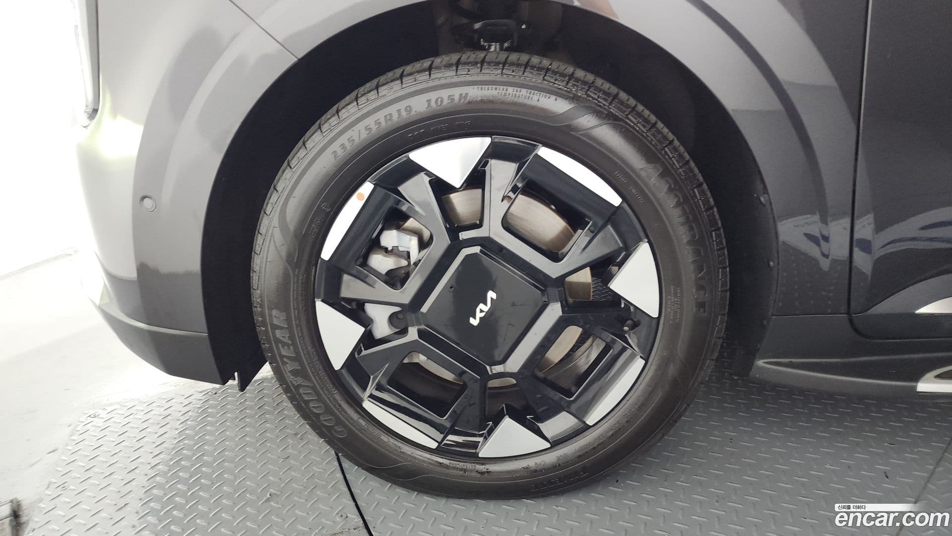 Main__Slider__Photo:Canival Kia 2024.4-4
