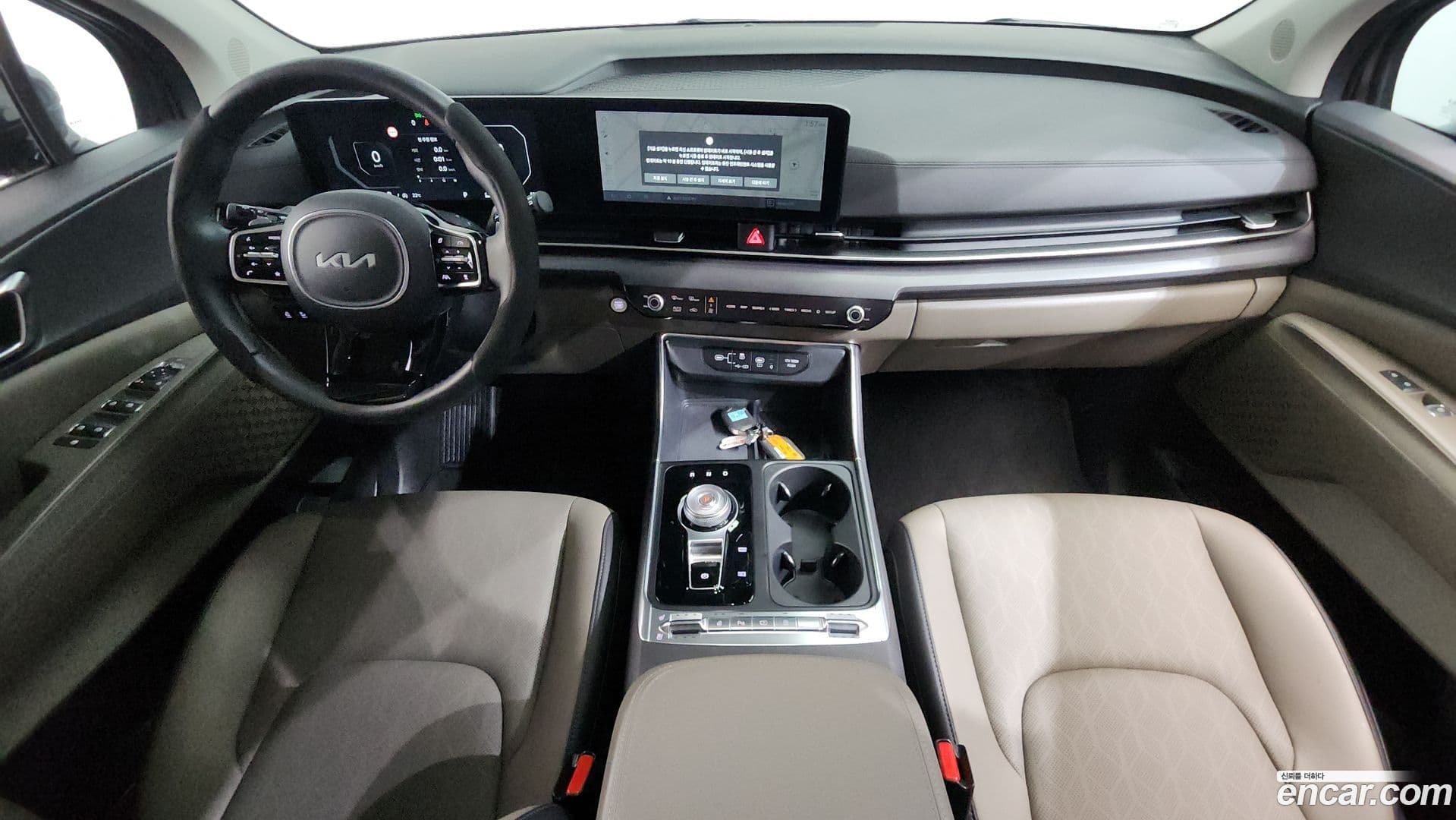 Main__Slider__Photo:Canival Kia 2024.4-6