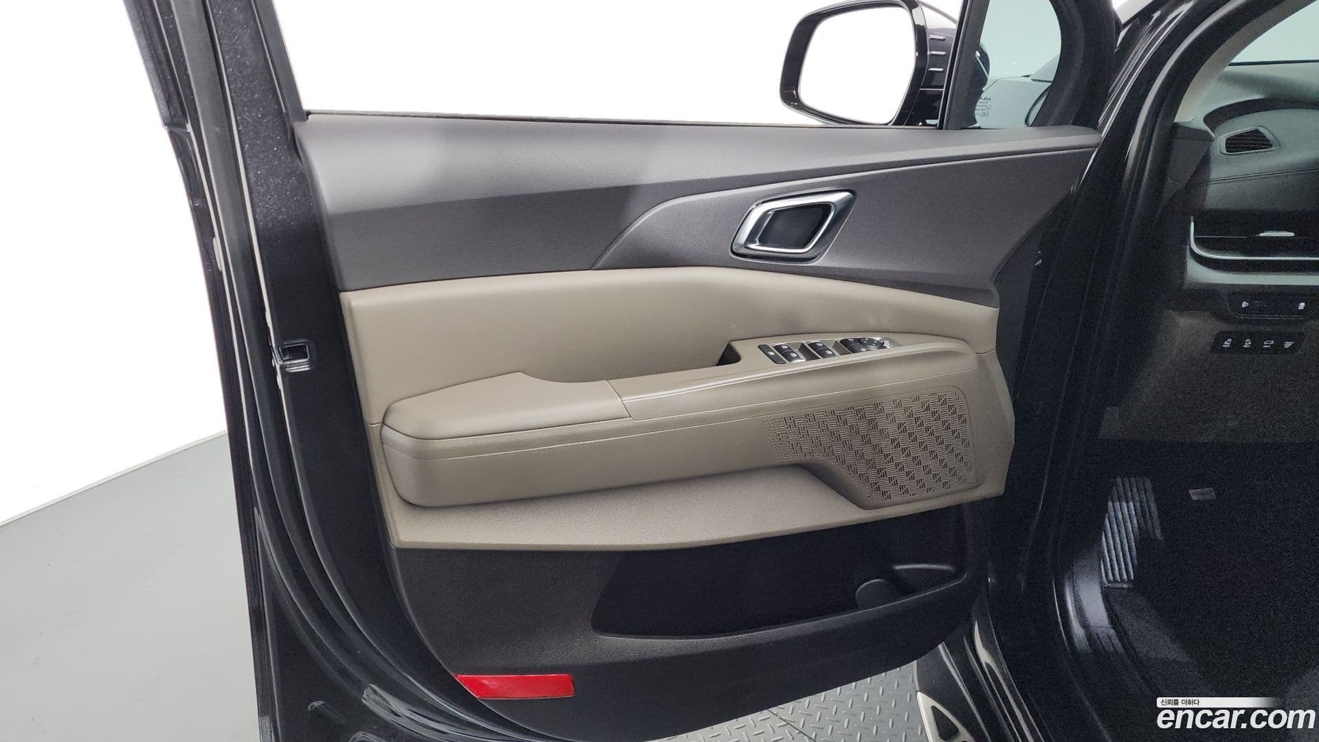 Main__Slider__Photo:Canival Kia 2024.4-24