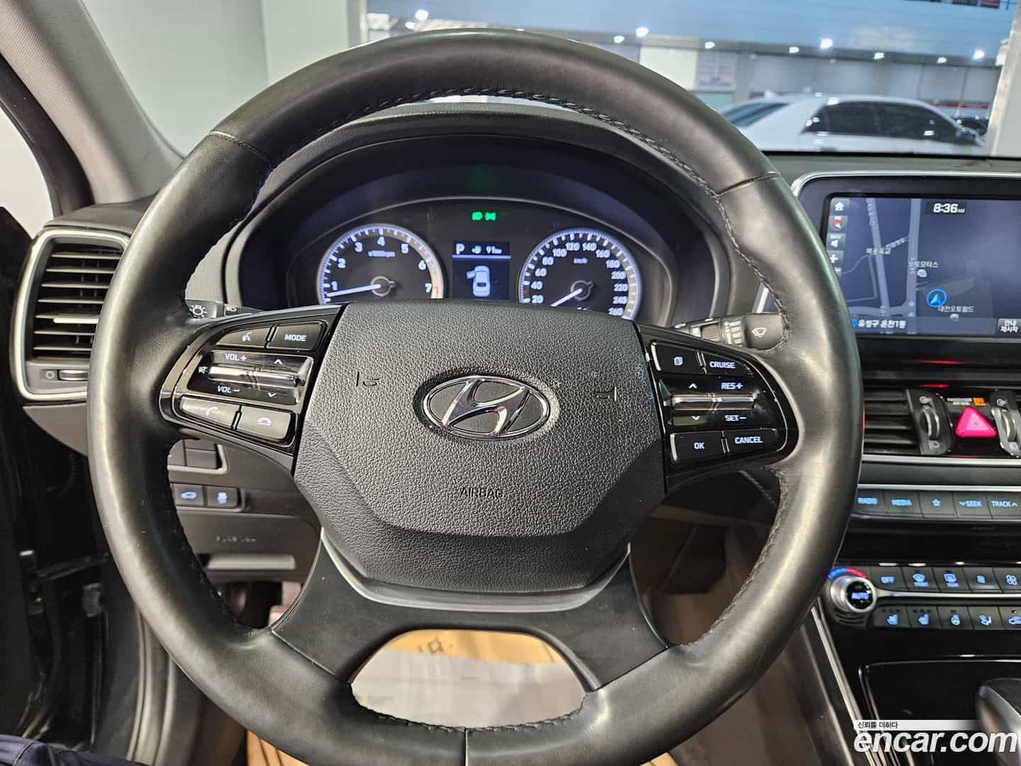 Grandeur Hyundai 2018.11-INNER-008
