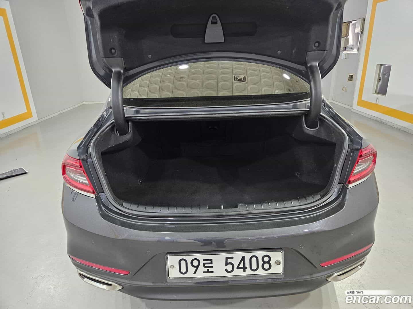 Grandeur Hyundai 2018.11-OPTION-022