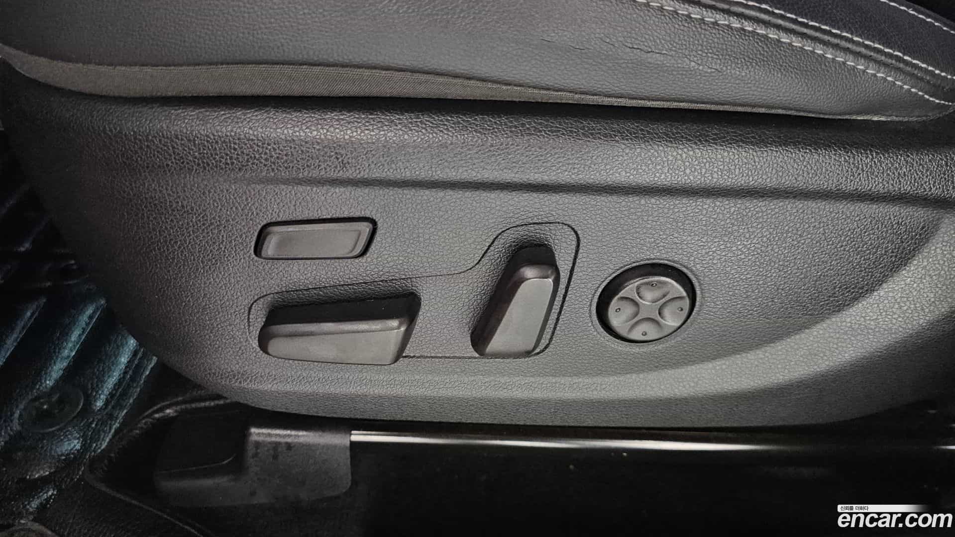 Santafe Hyundai 2019.2-OPTION-044