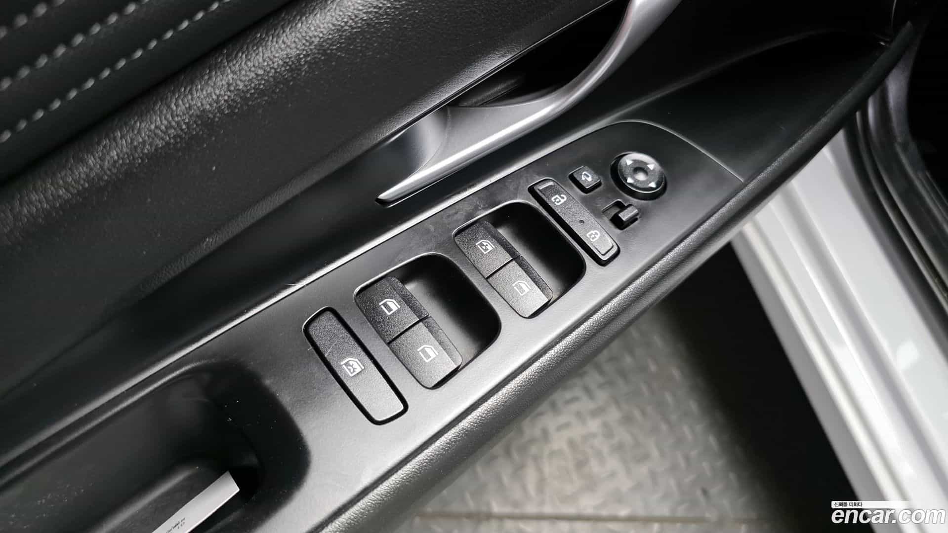 AVANTE Hyundai 2022.7-OPTION-017
