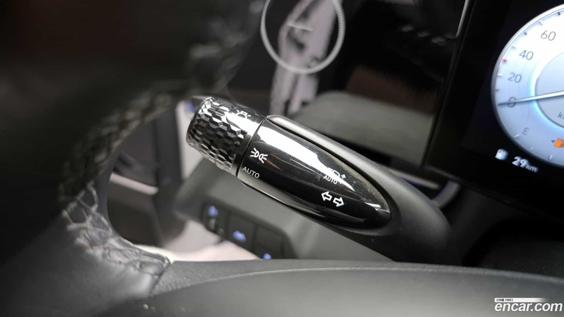 AVANTE Hyundai 2022.7-OPTION-019