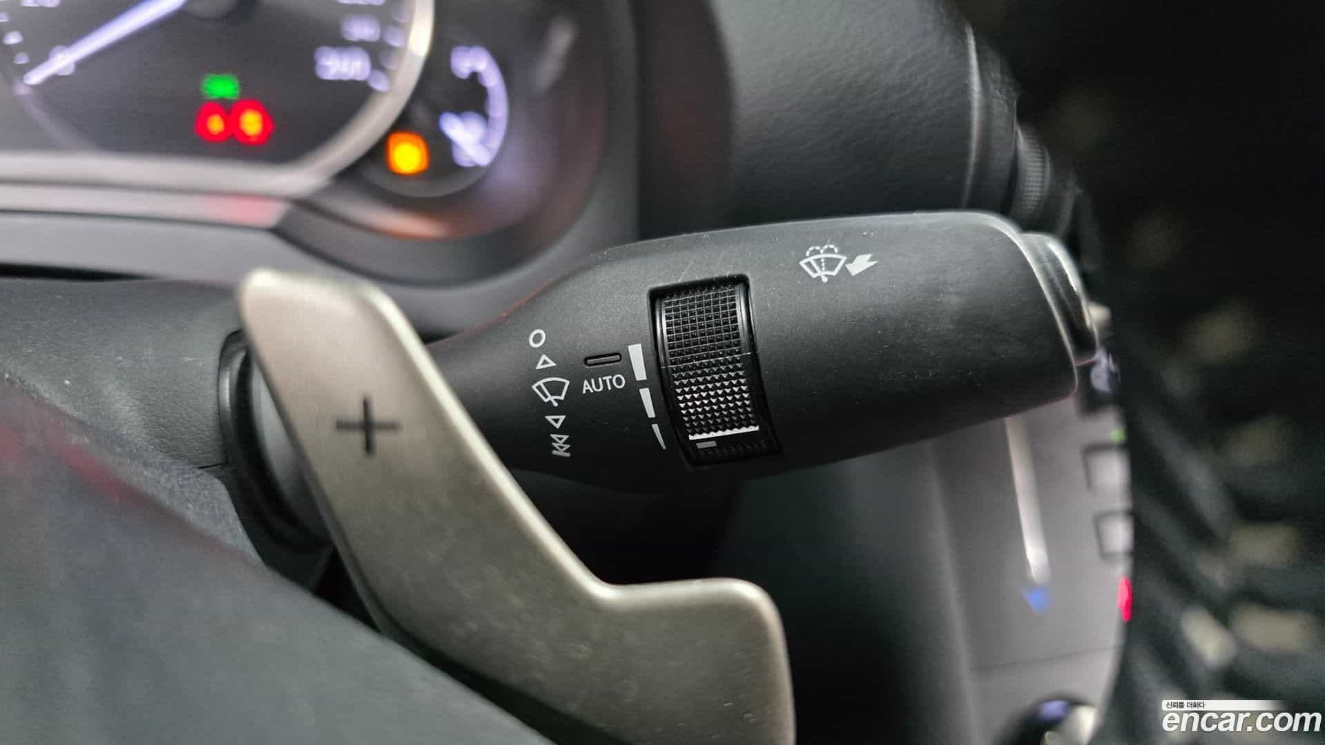 IS Lexus 2019.2-OPTION-044