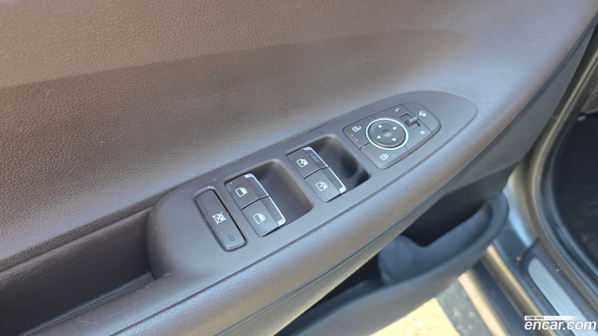 Grandeur Hyundai 2019.8-OPTION-016