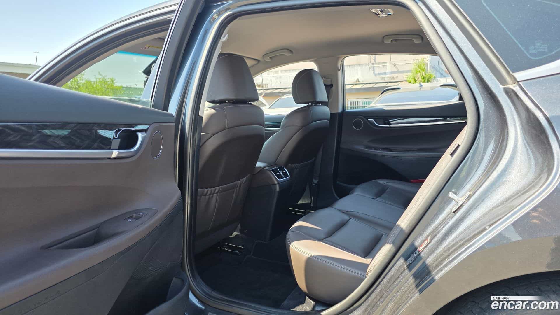 Grandeur Hyundai 2019.8-OPTION-021