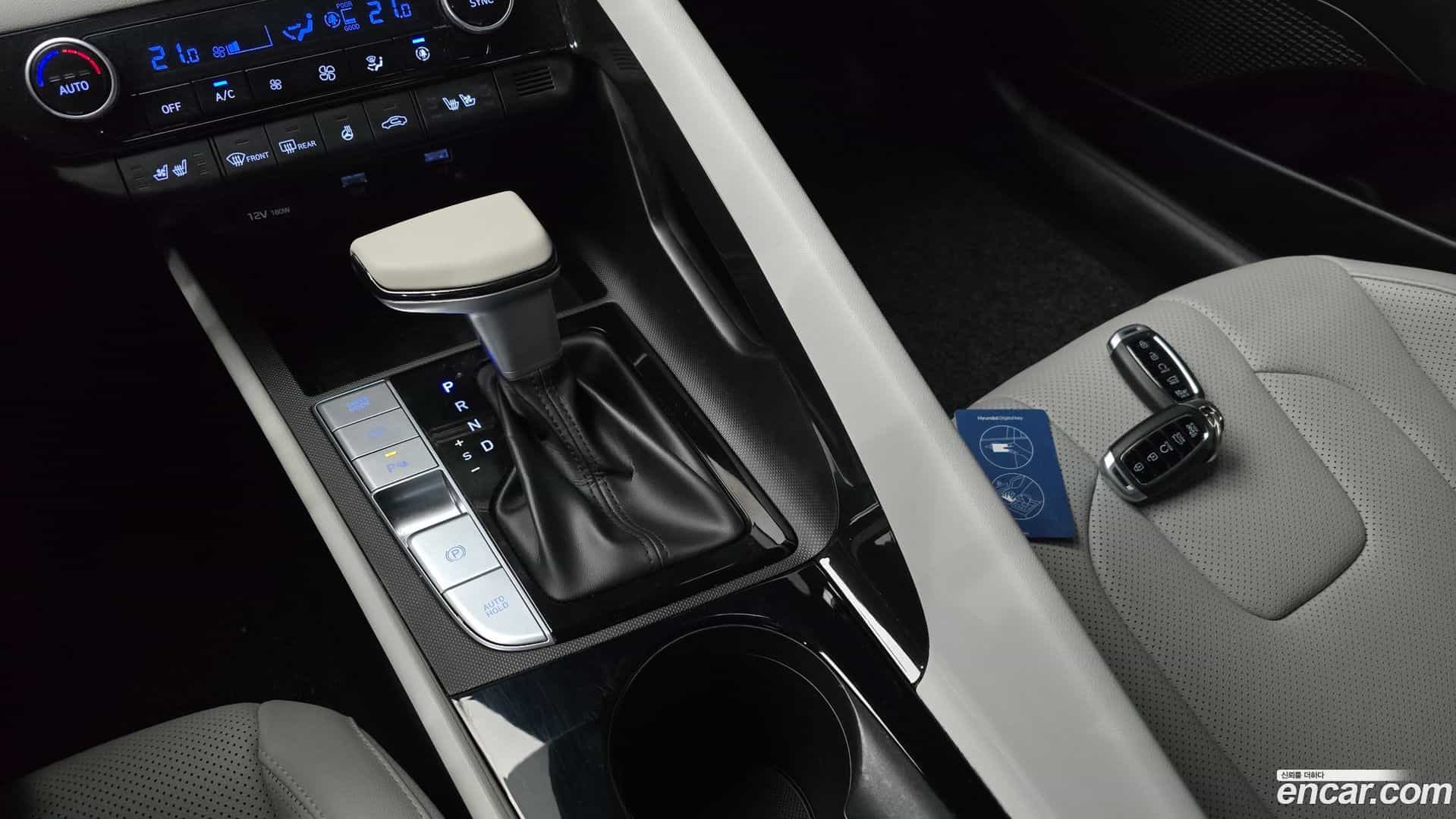 AVANTE Hyundai 2021.3-INNER-009