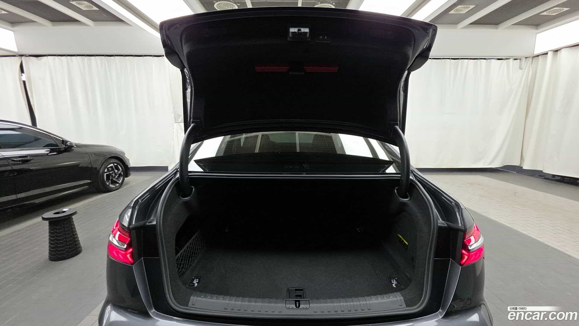 A6 Audi 2019.11-OPTION-024
