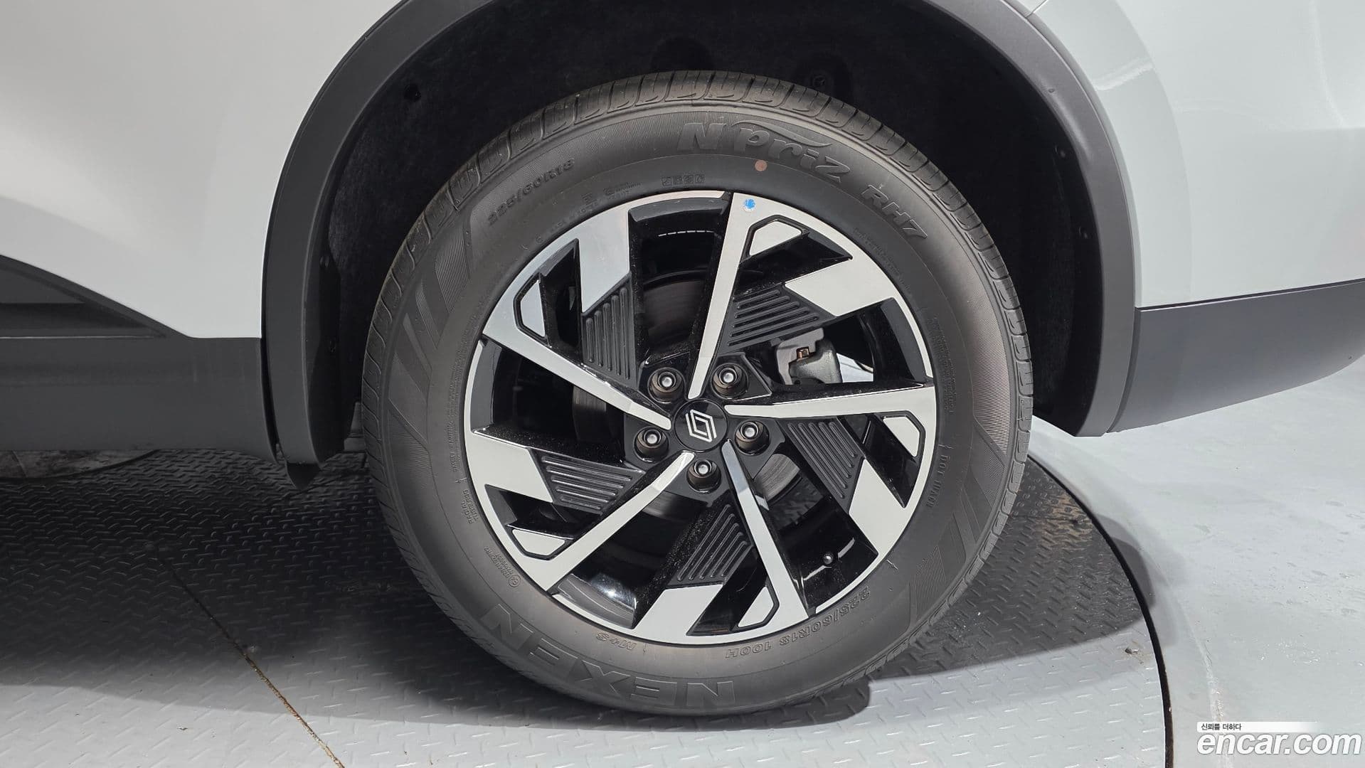 Main__Slider__Photo:QM6 Renault Korea 2026.0-20
