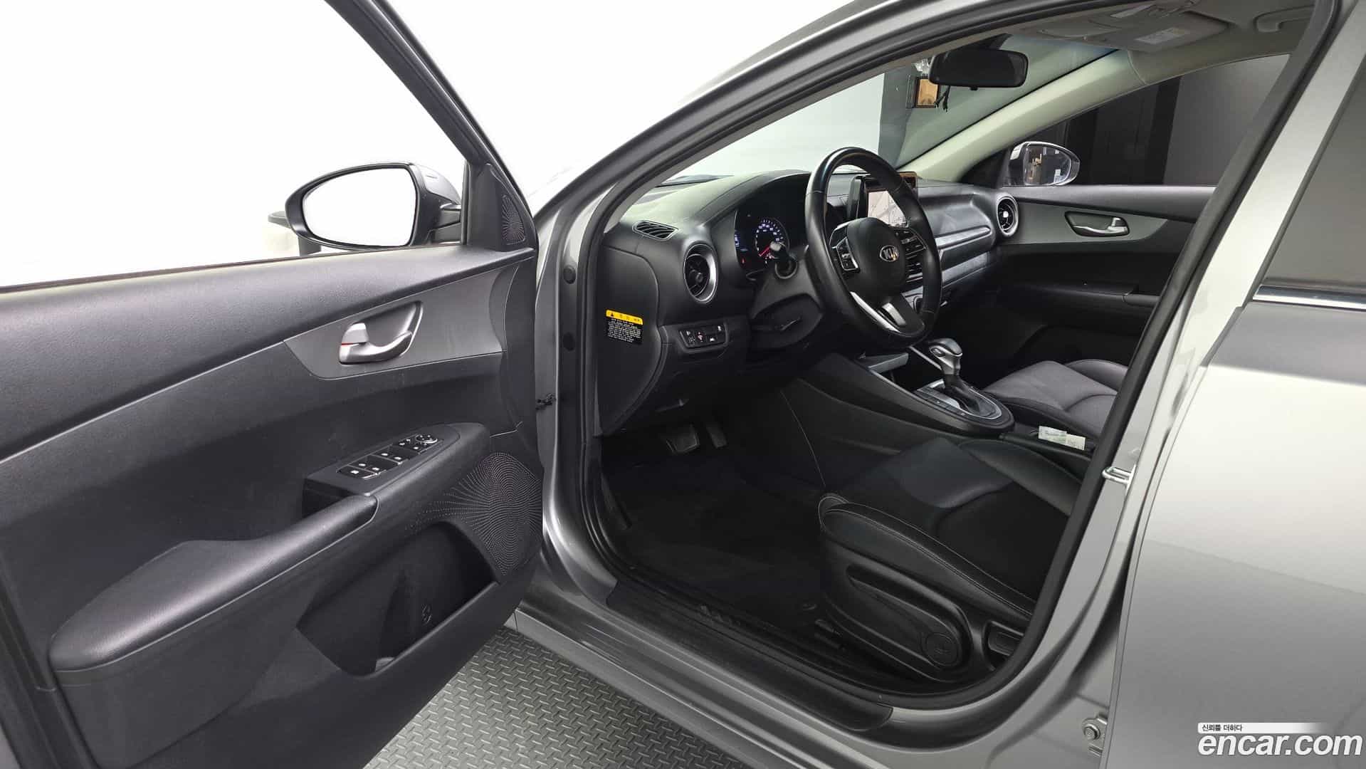 K3 Kia 2021.2-INNER-010
