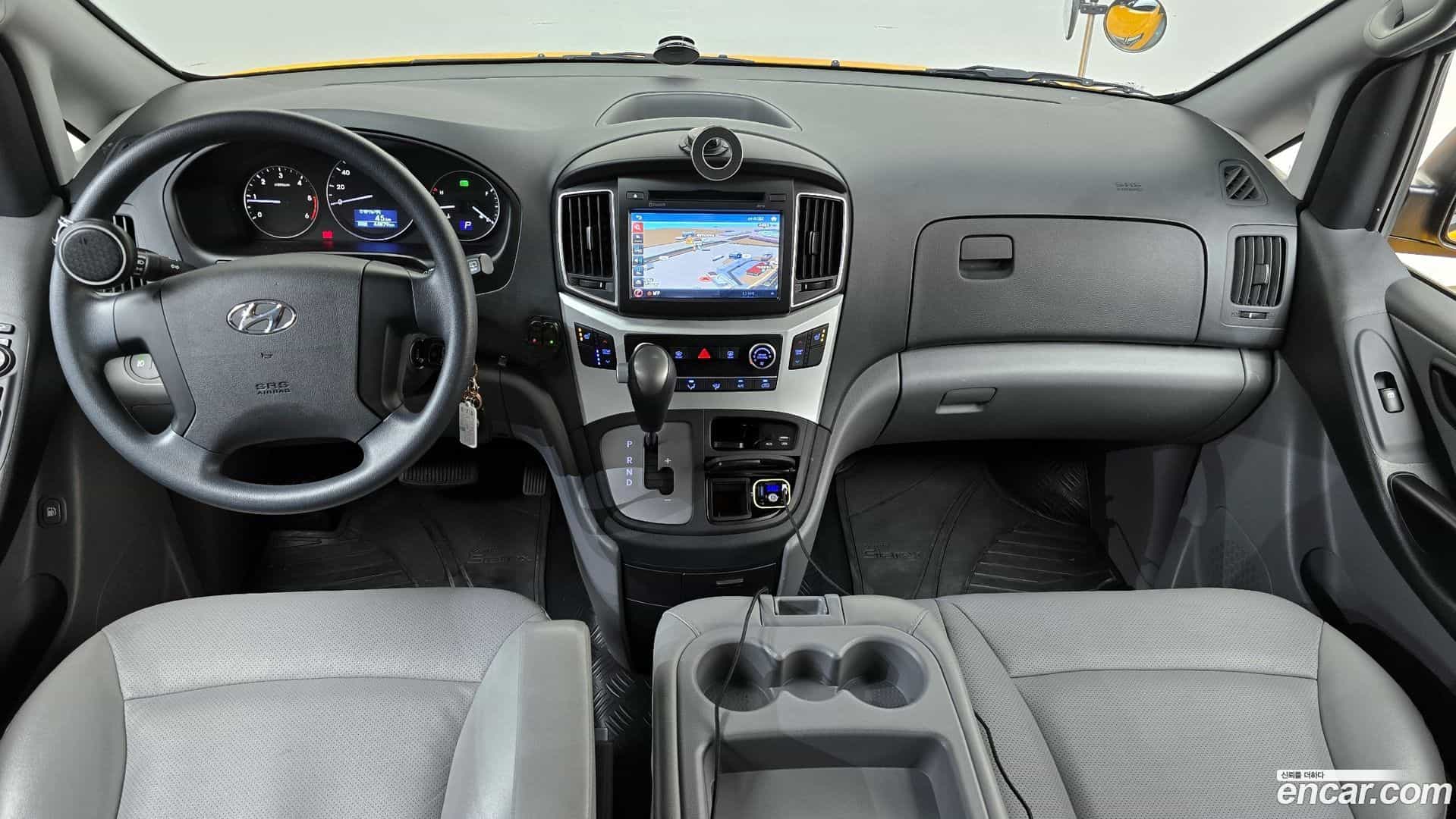 Starex Hyundai 2019.1-INNER-007