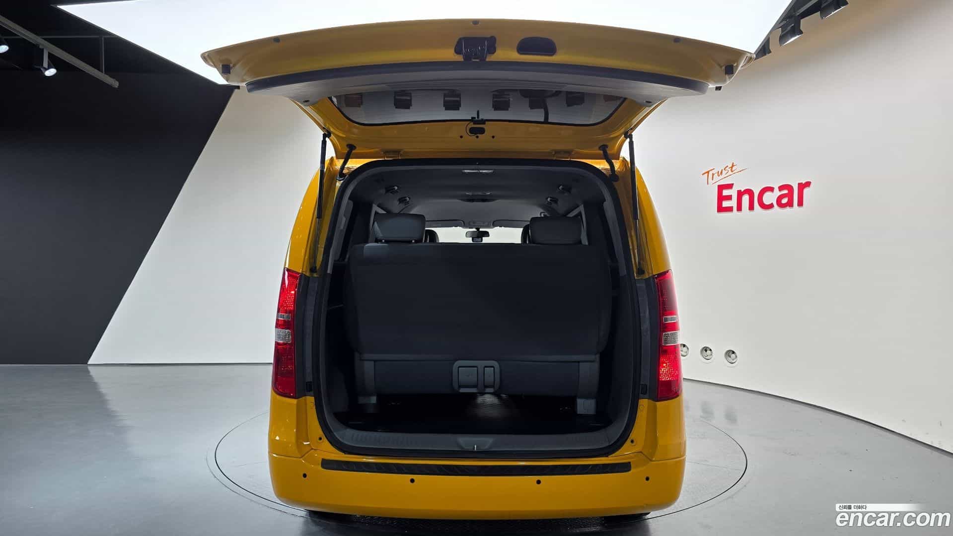 Starex Hyundai 2019.1-OPTION-023