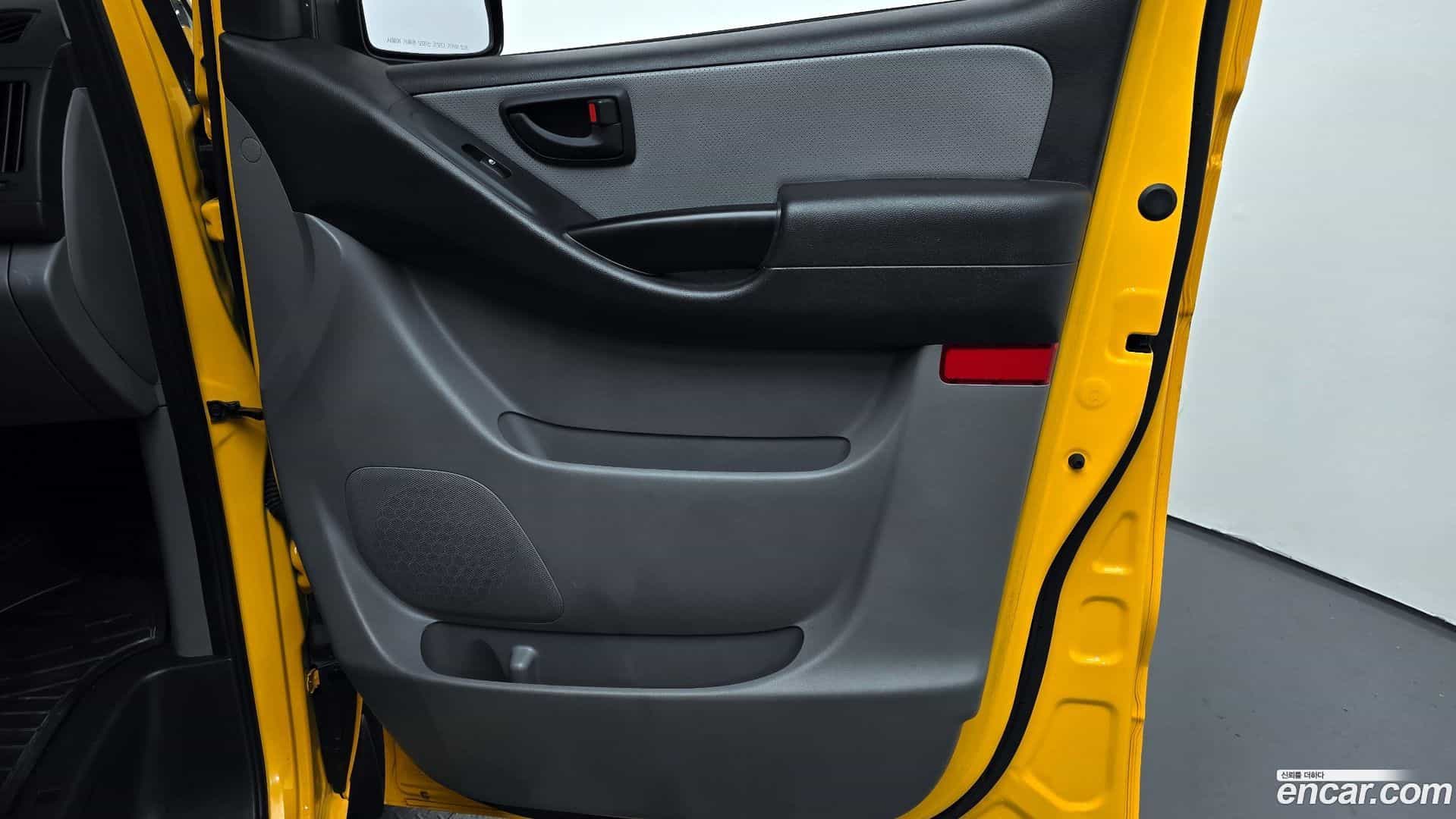 Starex Hyundai 2019.1-INNER-034
