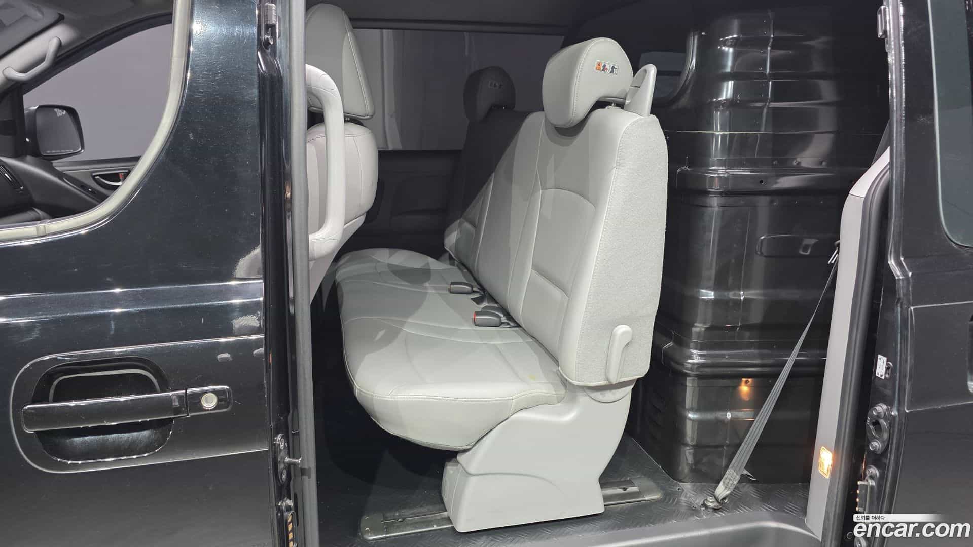 Starex Hyundai 2020.5-INNER-036