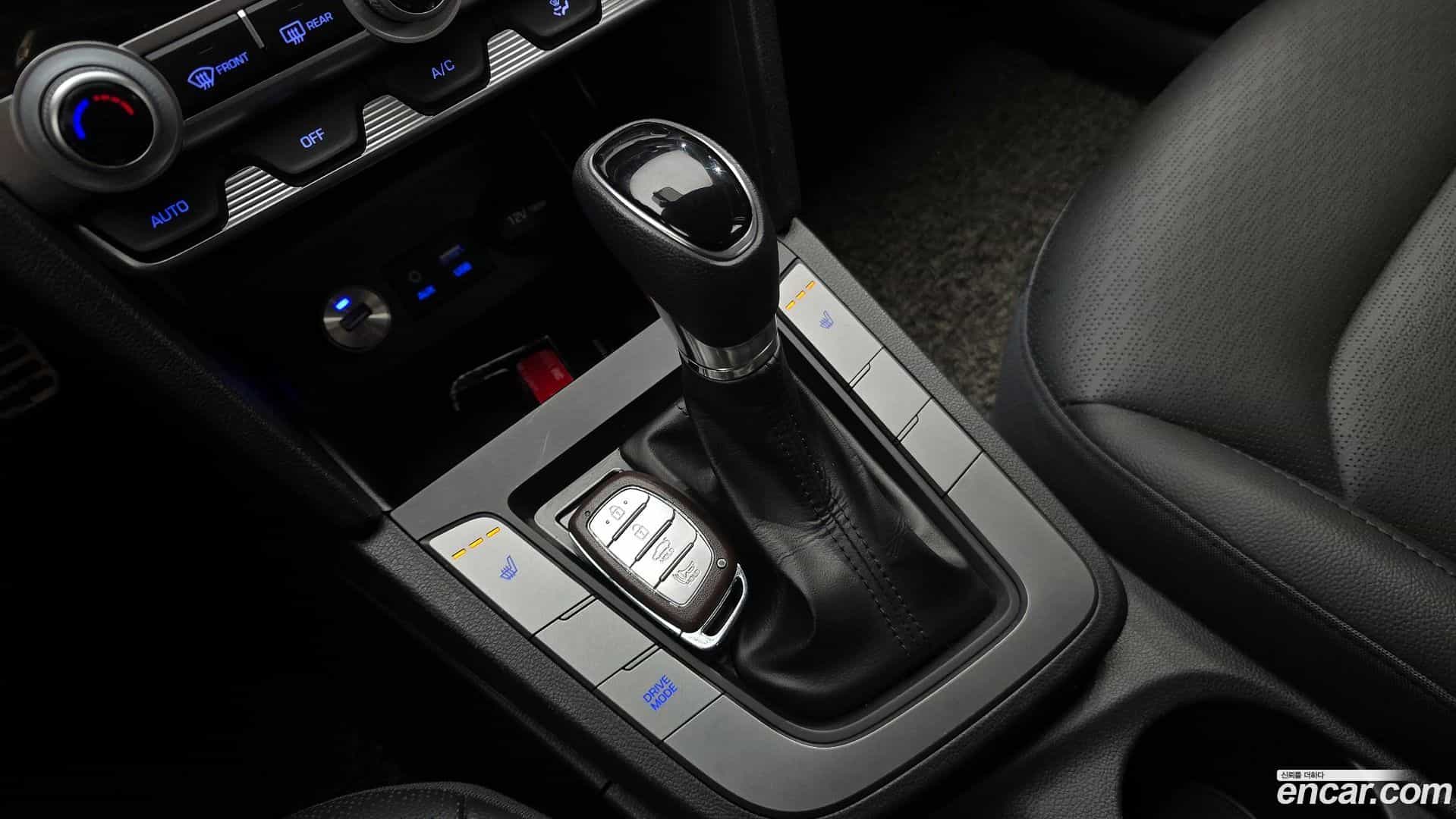 AVANTE Hyundai 2019.11-INNER-009