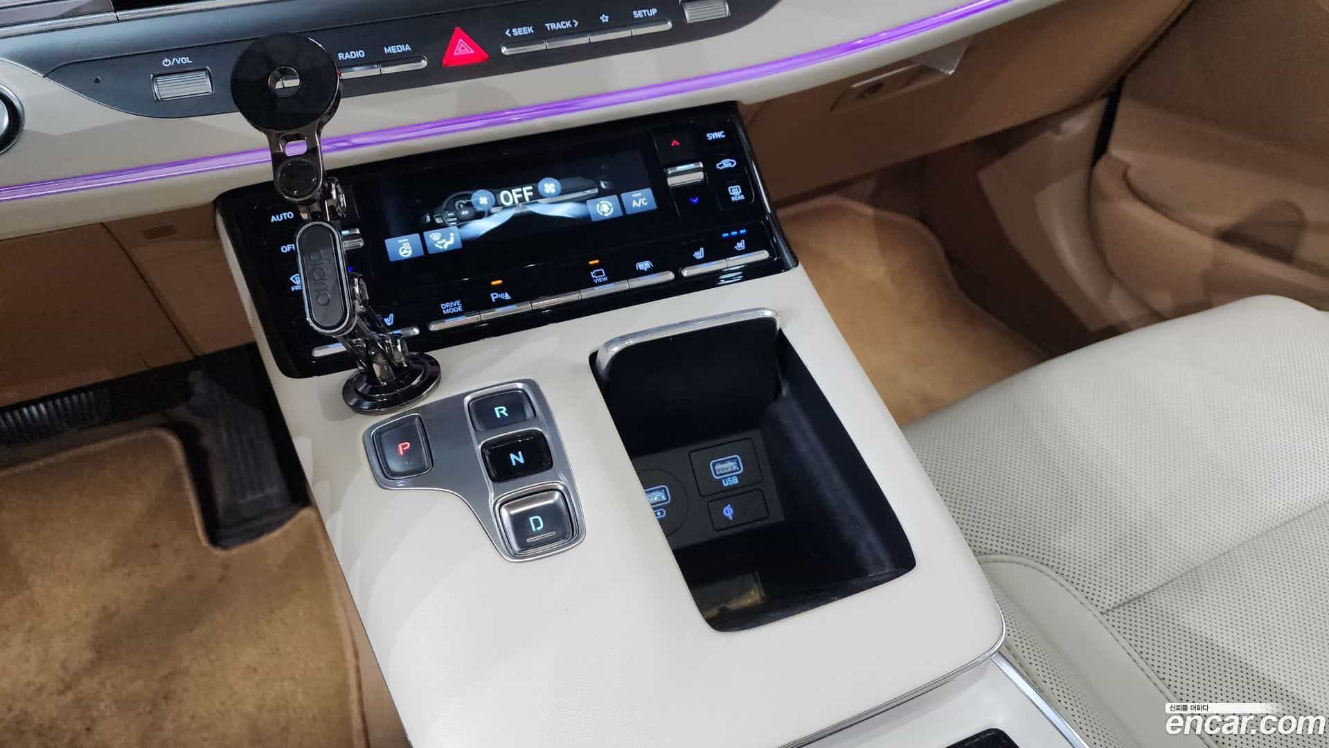 Grandeur Hyundai 2020.2-INNER-009