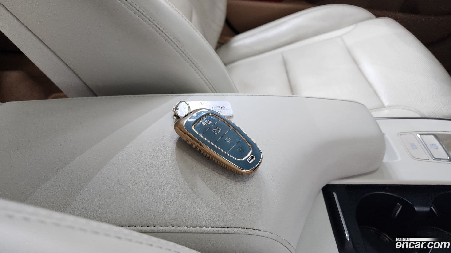 Main__Slider__Photo:Grandeur Hyundai 2020.2-14