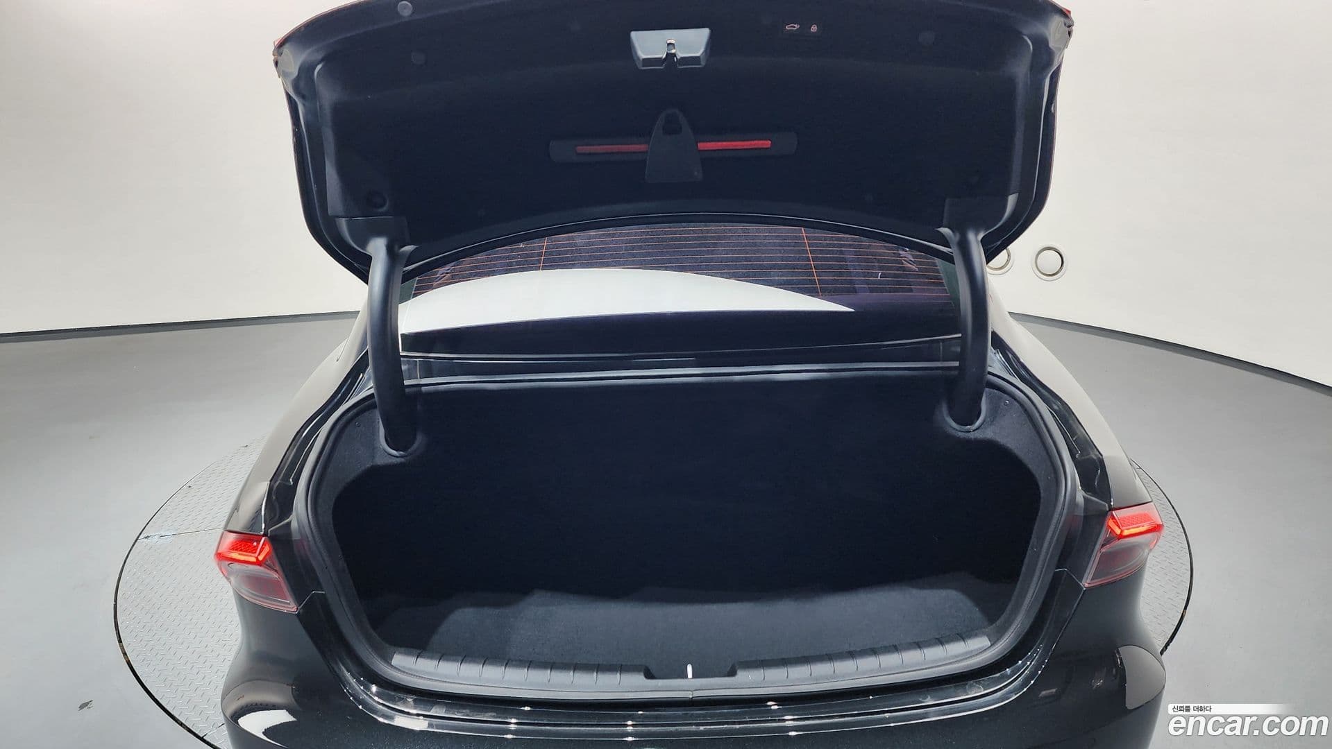 Main__Slider__Photo:Grandeur Hyundai 2020.2-18